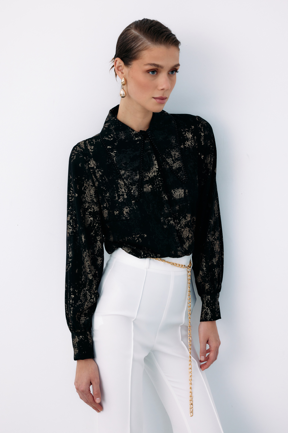 Geniş İnci Yakalı Gömlek - SİYAH-GOLD