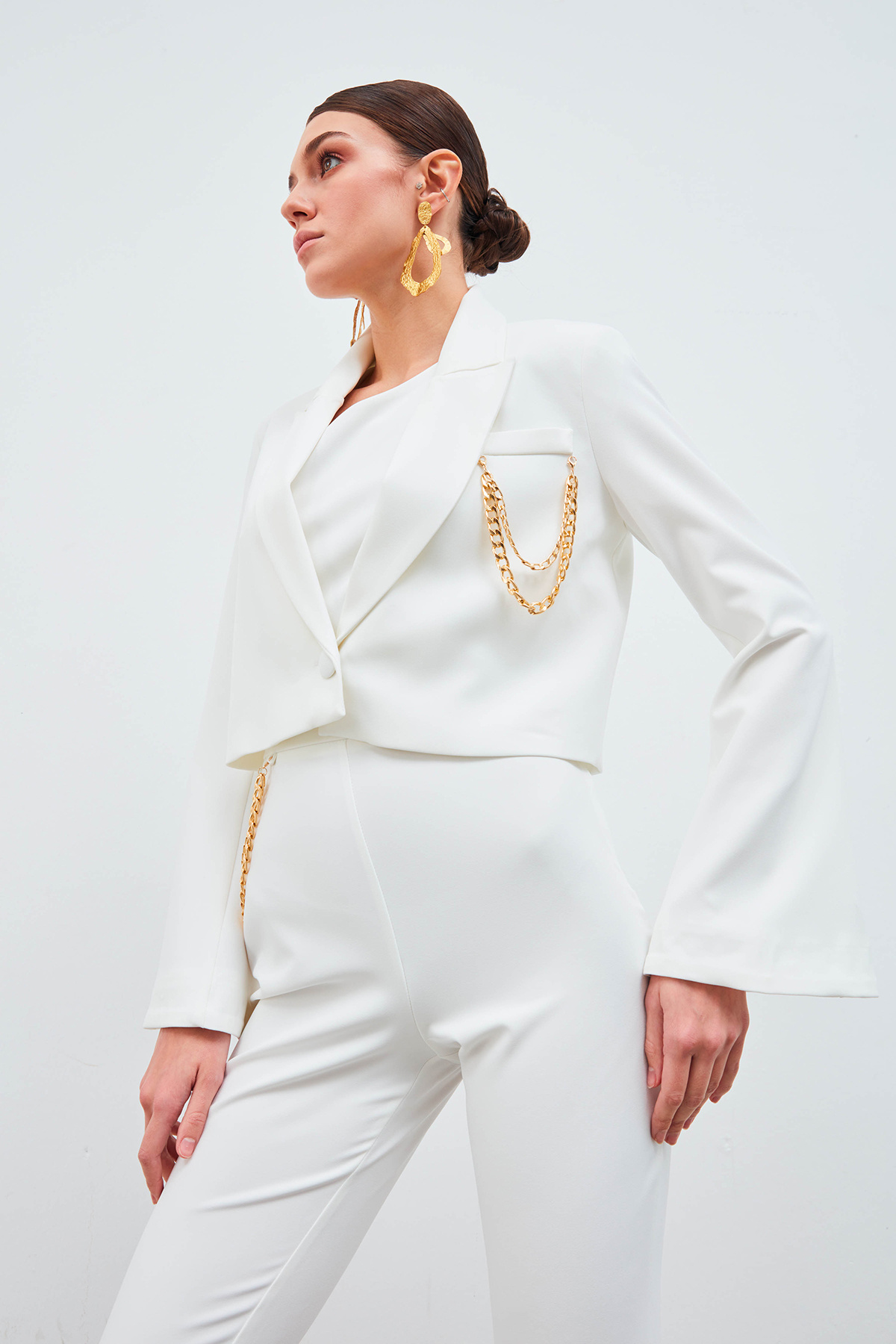 Geniş Kol Detaylı Aksesuarlı Ceket - EKRU