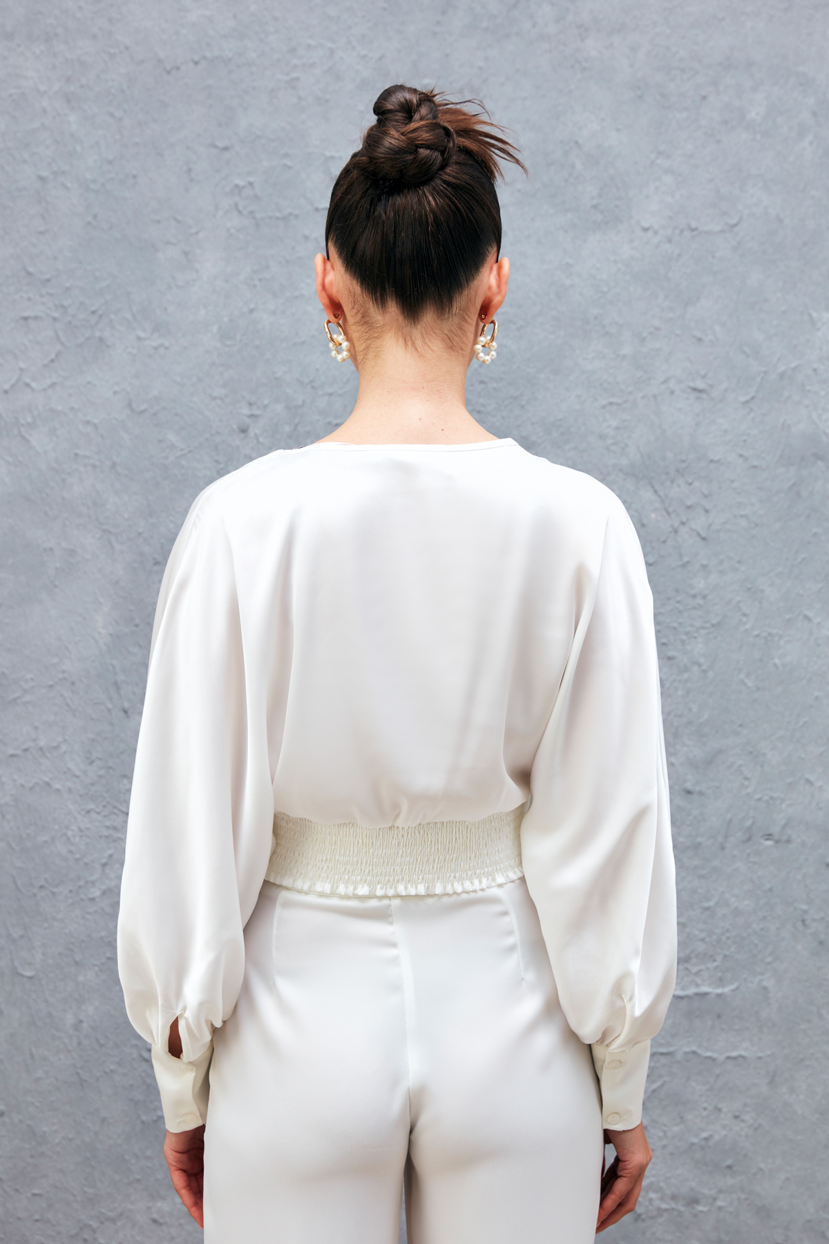 Geniş Kol Saten Bluz - EKRU