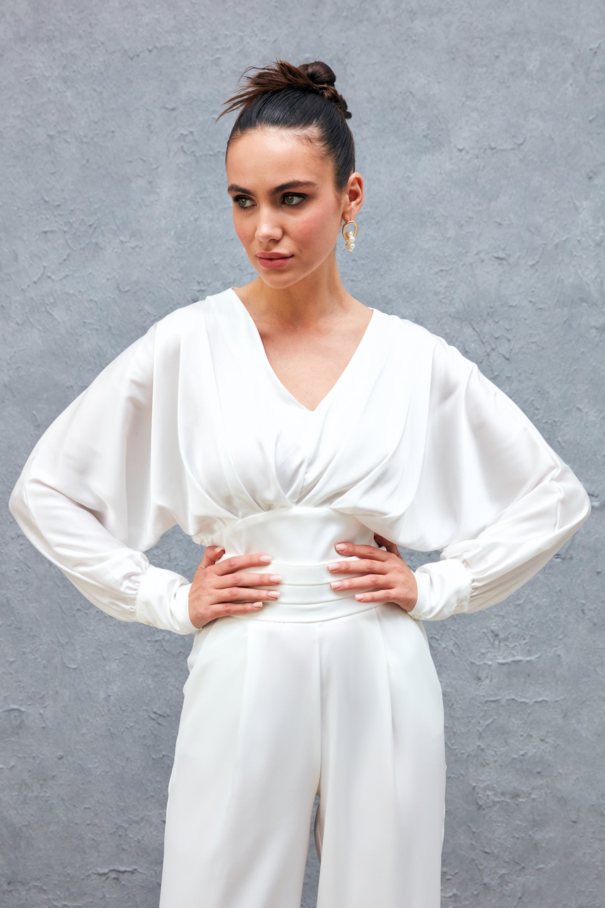 Geniş Kol Saten Bluz - EKRU