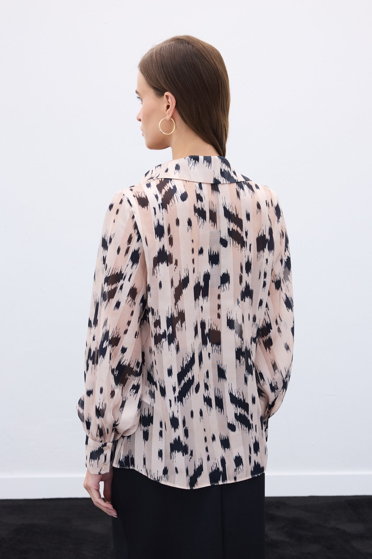 Geniş Manşetli Desenli Gömlek - Bej