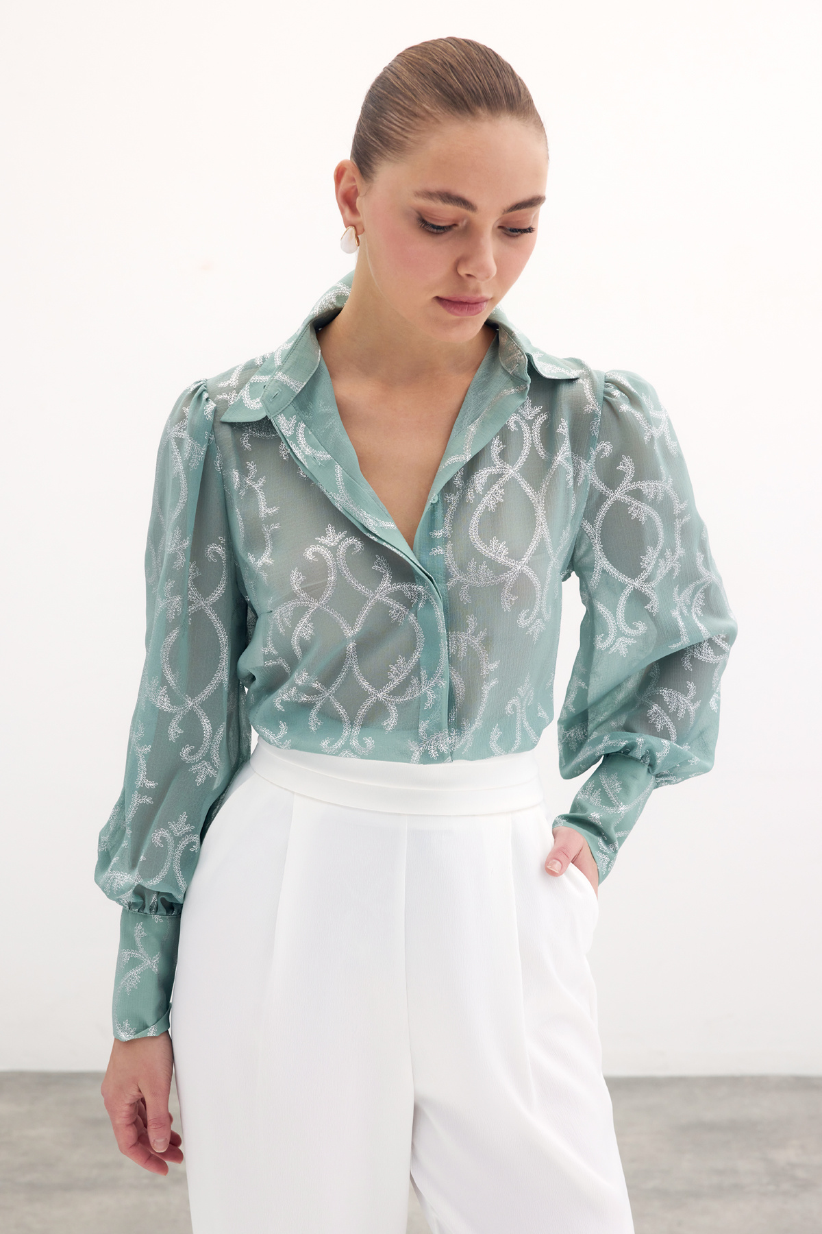 Geniş Manşetli Şifon Gömlek - Mint