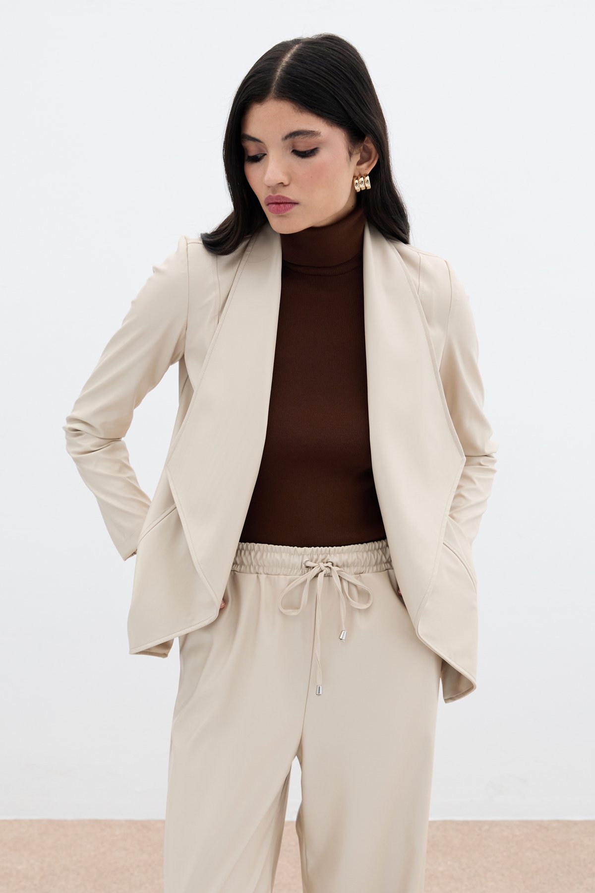 Geniş Yaka Deri Ceket - Taş