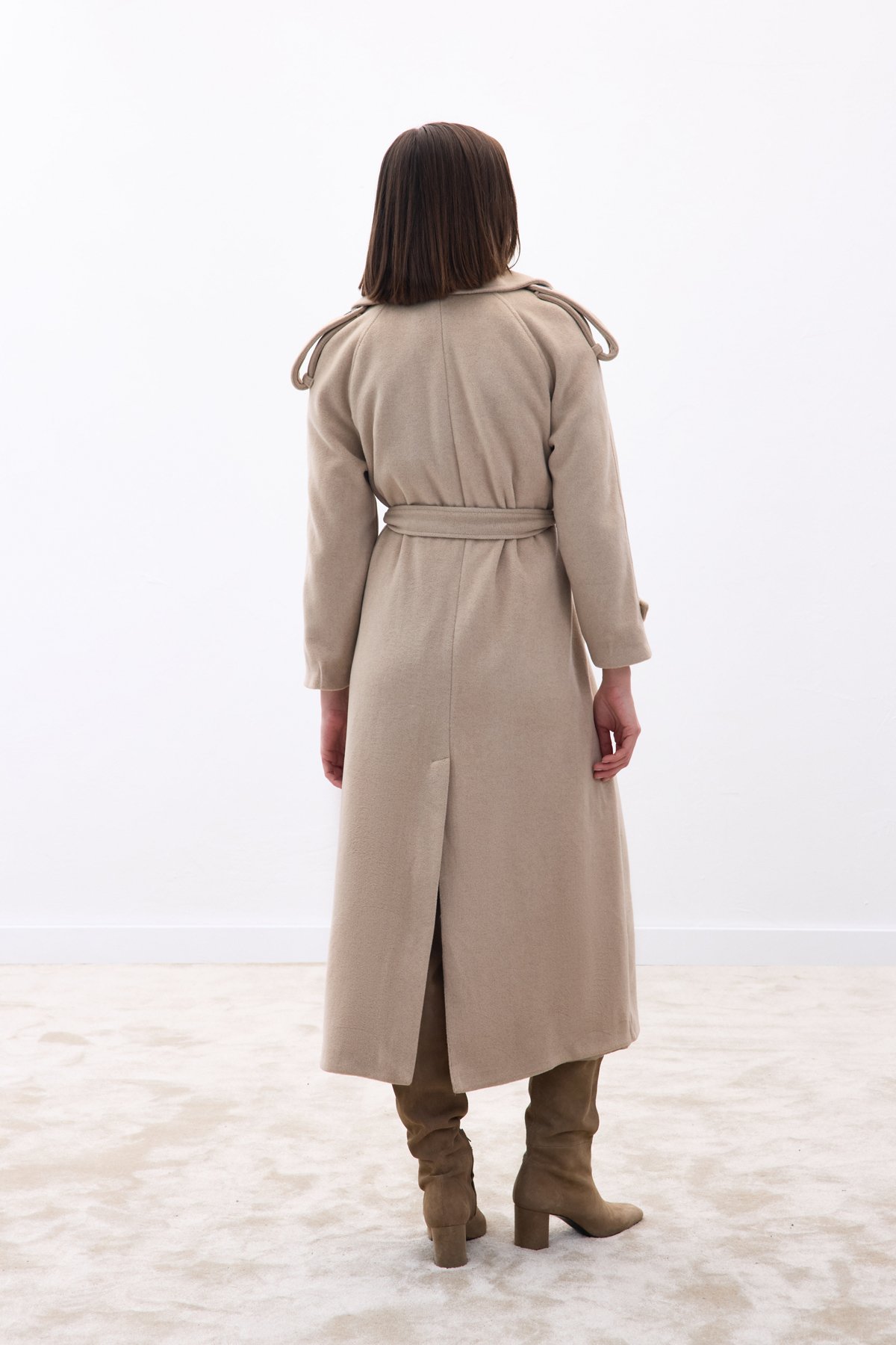 Geniş Yaka Uzun Kaban - Bej