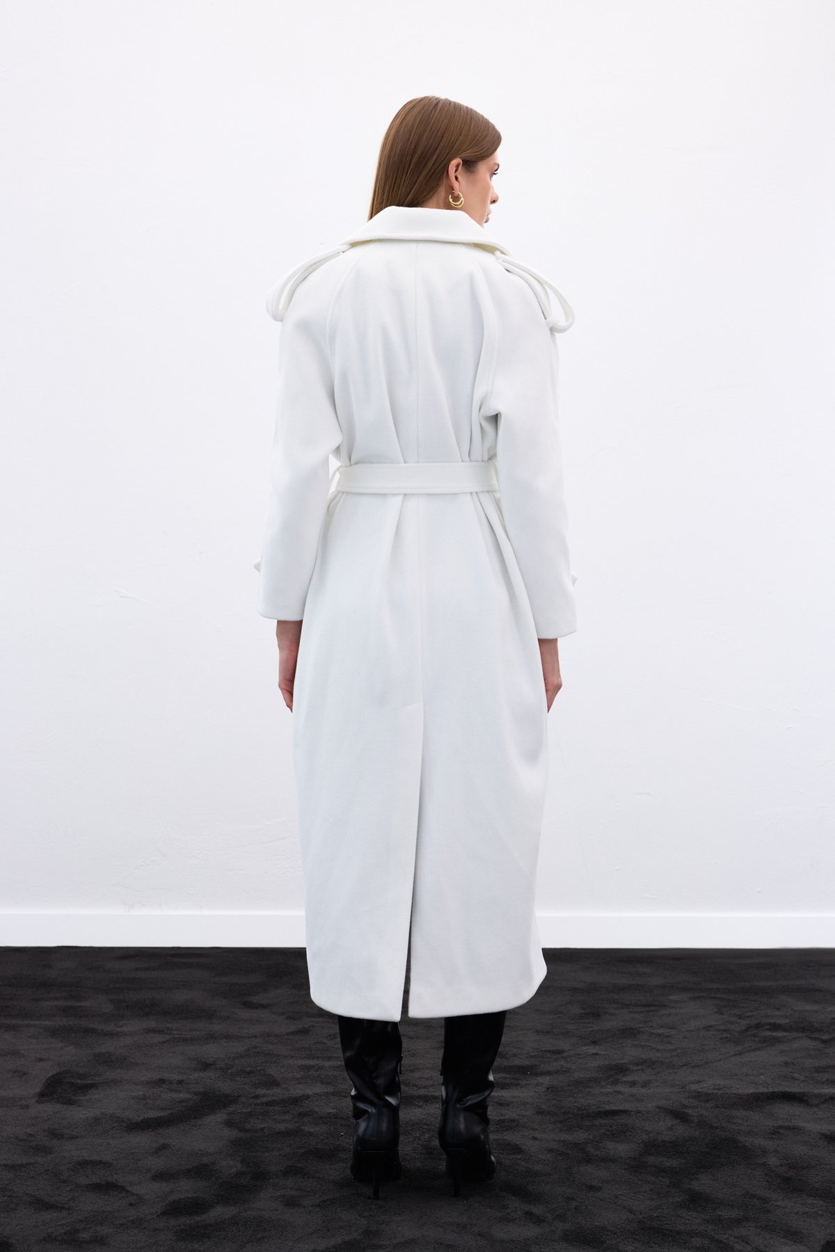 Geniş Yaka Uzun Kaban - Ekru