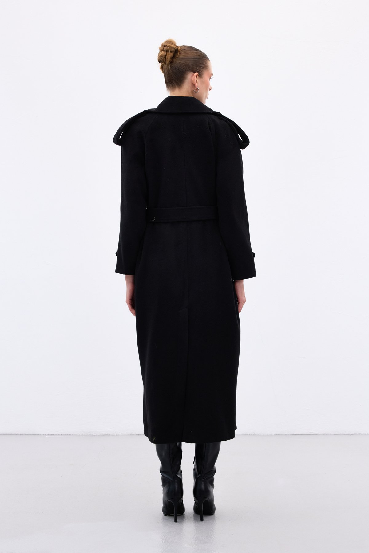 Geniş Yaka Uzun Kaban - Siyah