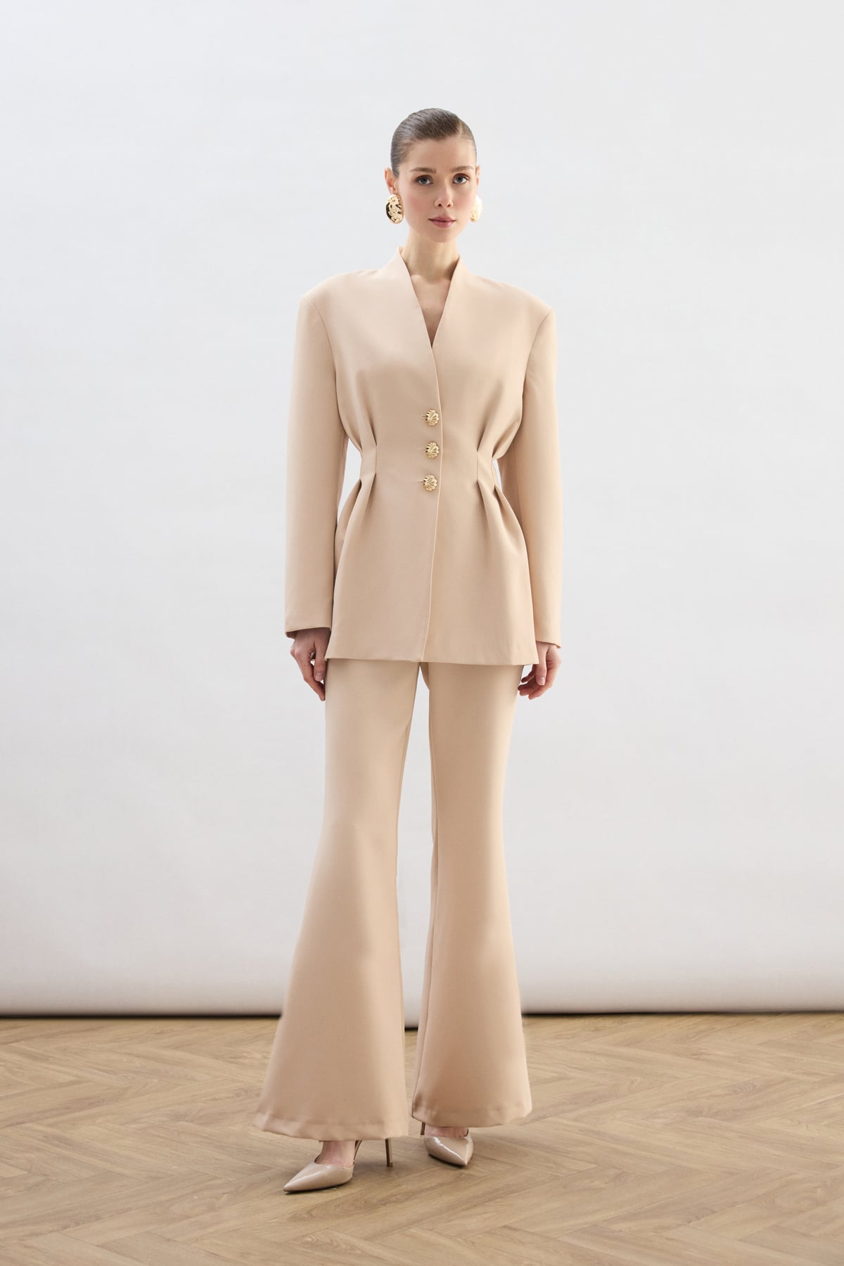 Gold Buttoned Long Jacket - Beıge