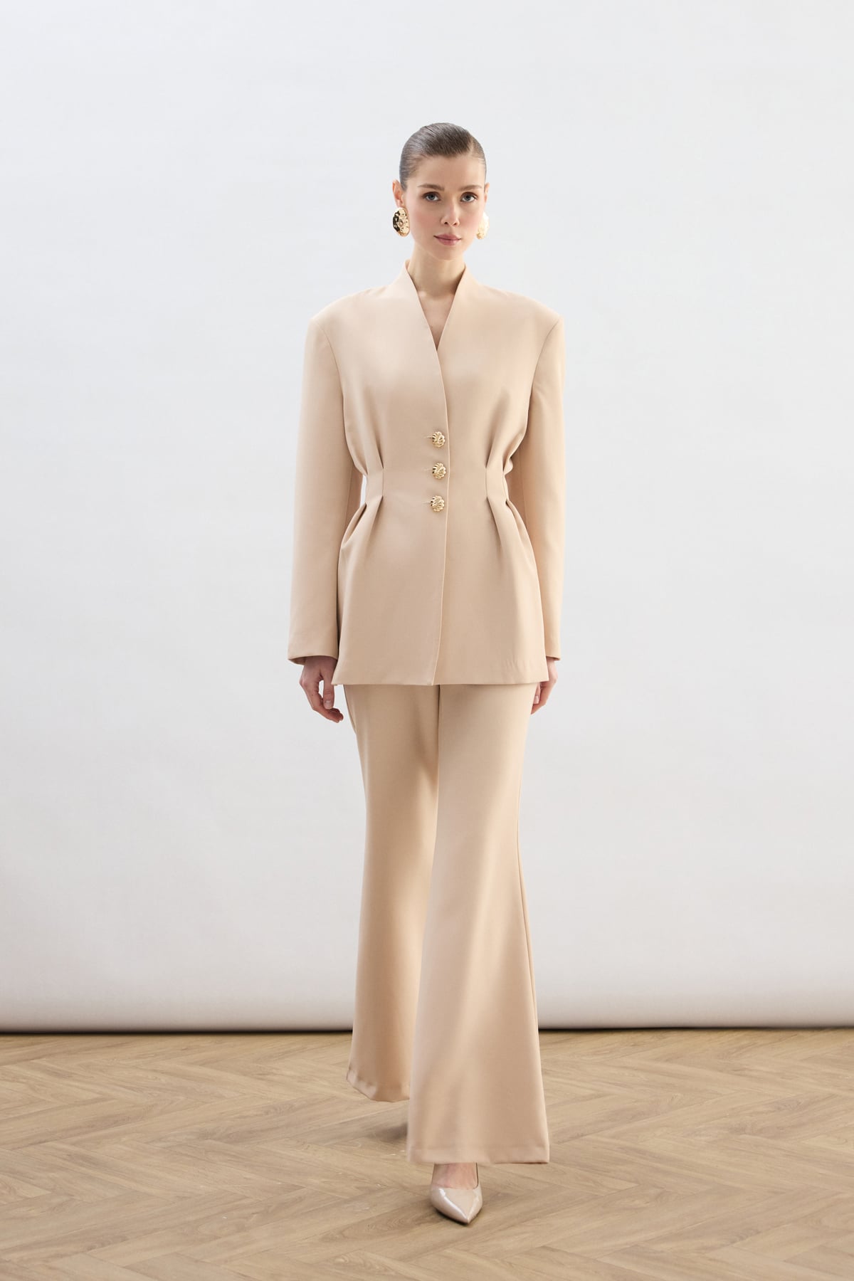 Gold Buttoned Long Jacket - Beıge