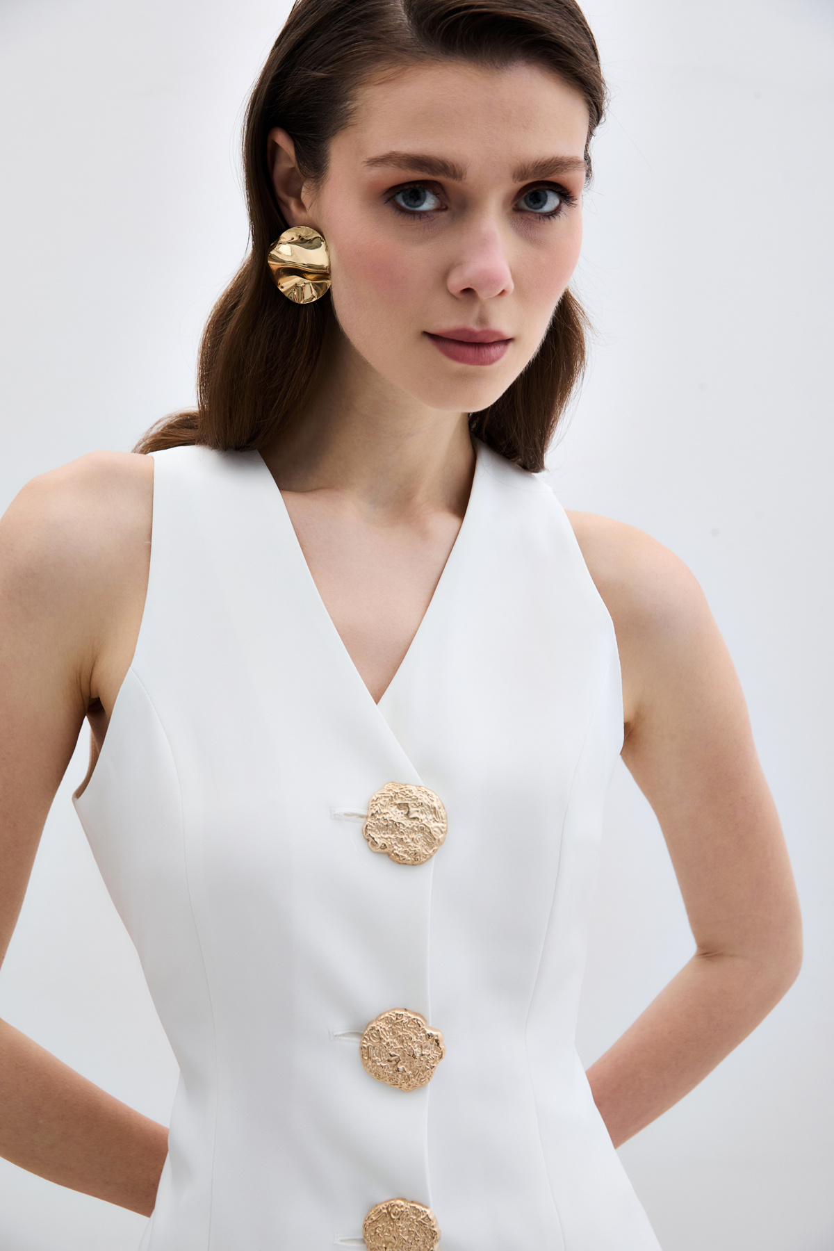 Gold Düğmeli Yelek - Ekru