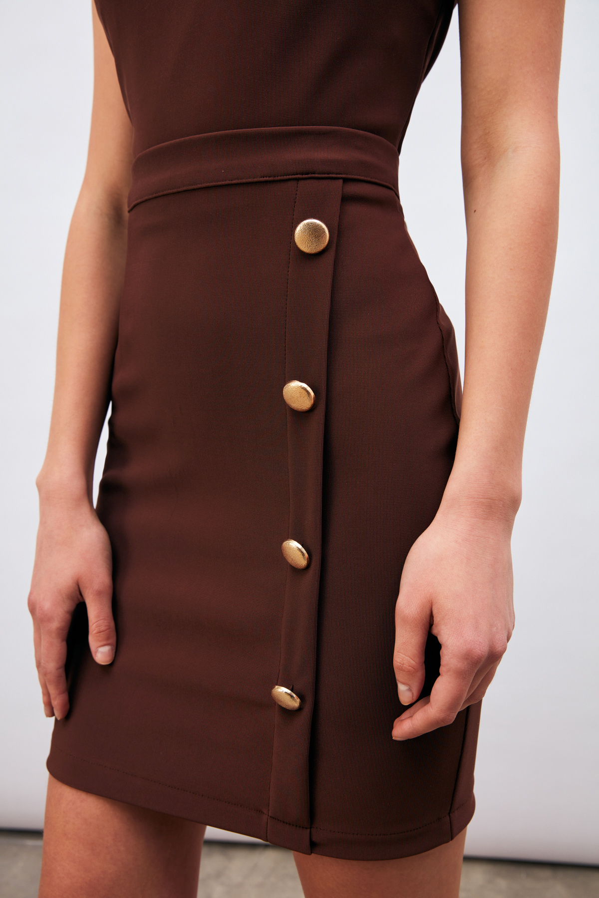 Gold Süs Düğmeli Etek - KAHVE