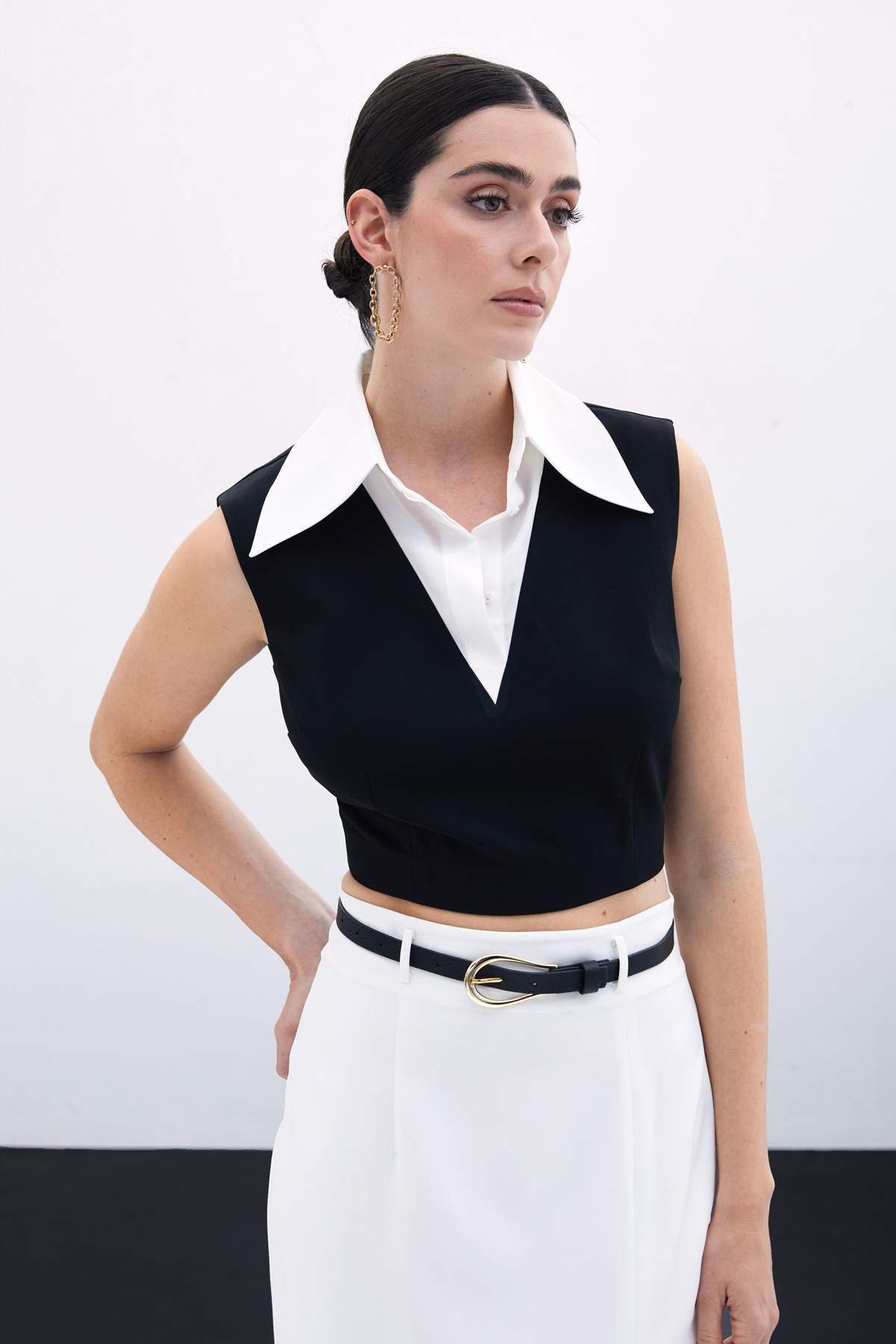 Gömlek Yaka Kısa Bluz - Siyah