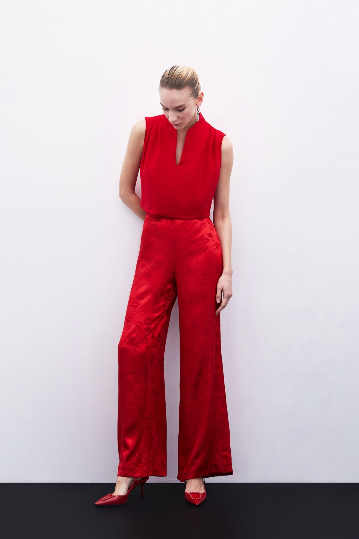 Hakim Yaka Kolsuz Bluz - Kırmızı