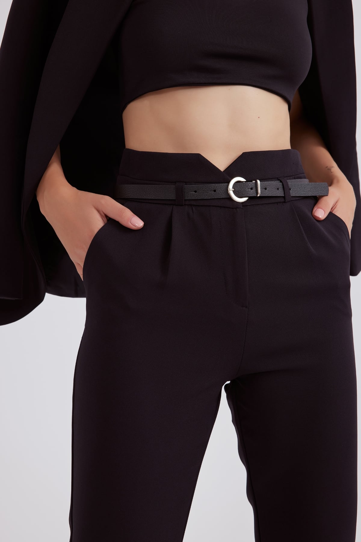 İnce kemerli pantolon - SİYAH