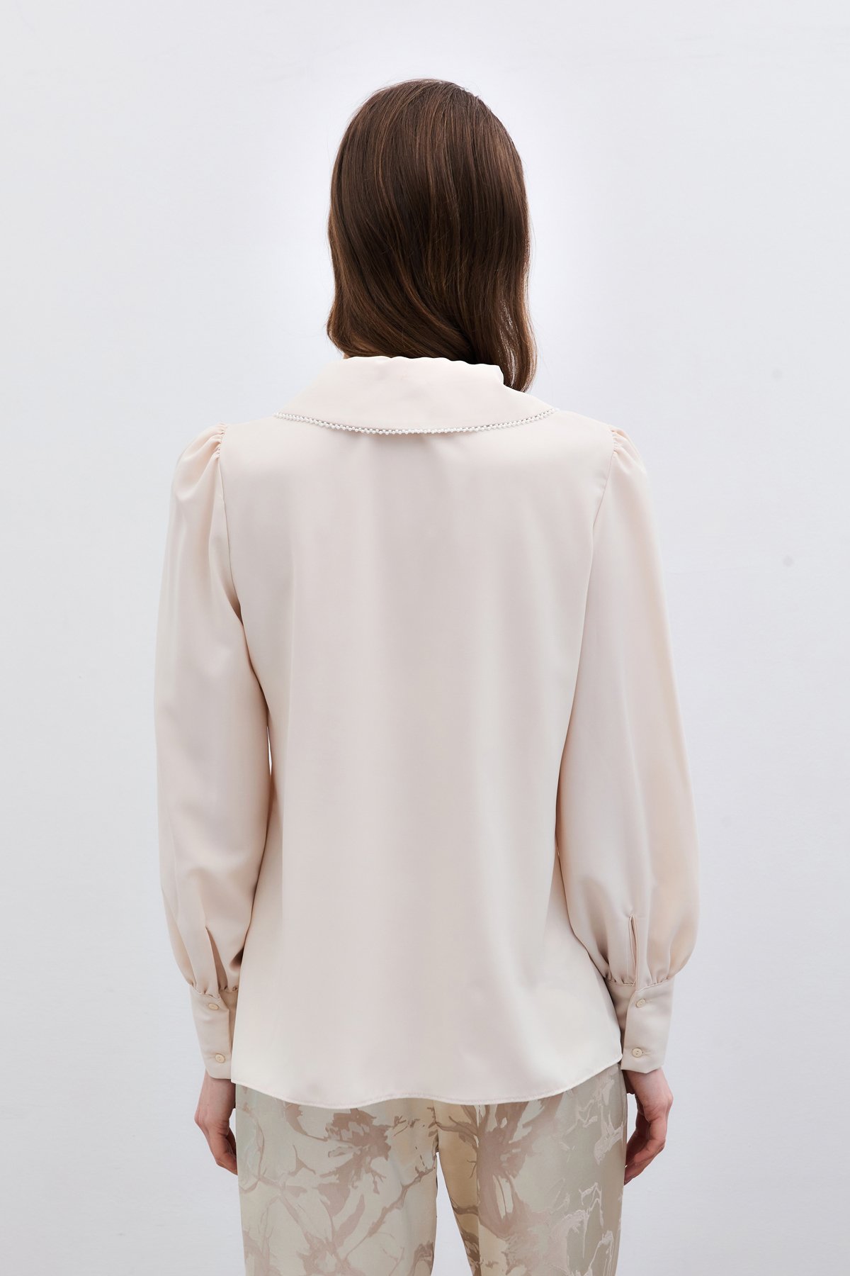 İnci Yakalı Bluz - Bej