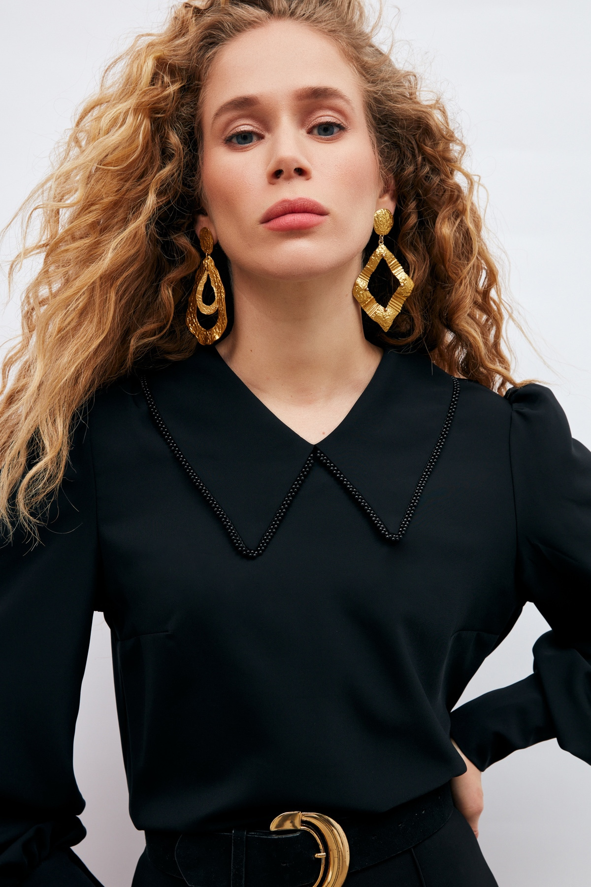 İnci Yakalı Bluz - SİYAH