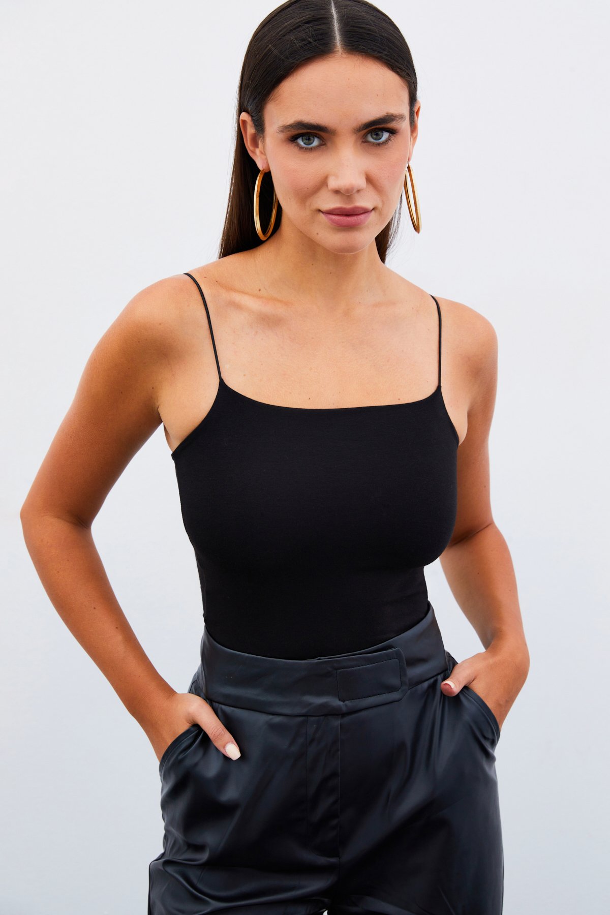 İp Askılı Crop Bluz - SİYAH