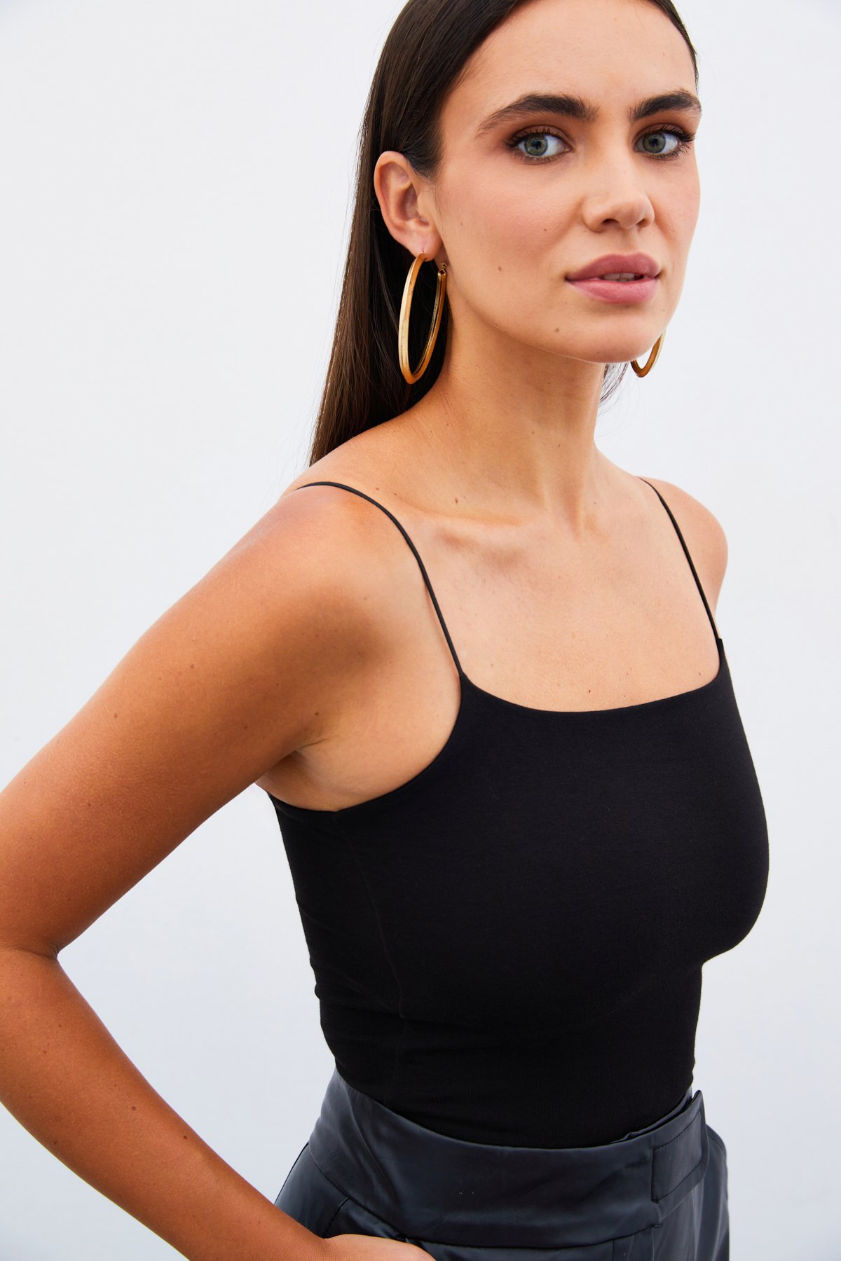 İp Askılı Crop Bluz - SİYAH