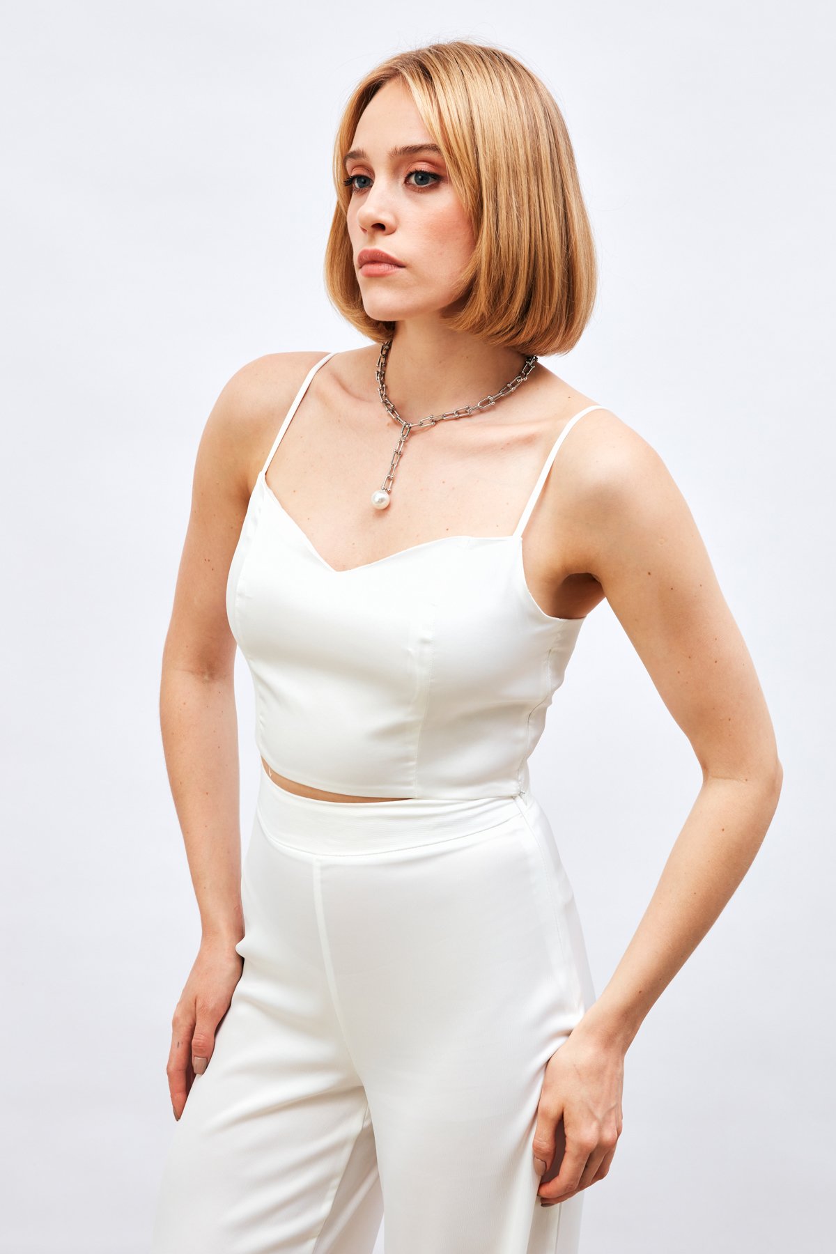İp Askılı Saten Crop Bluz - EKRU