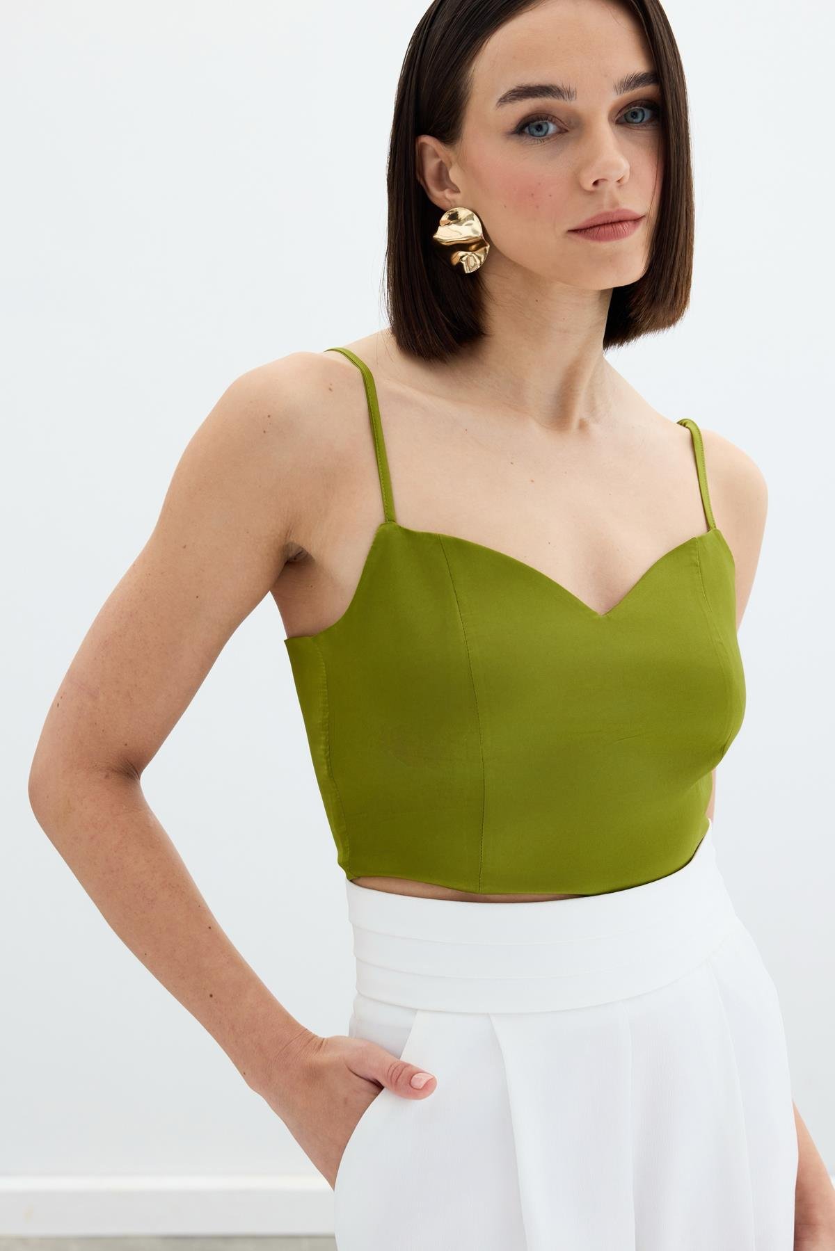 İp Askılı Saten Crop Bluz - YAĞ YEŞİLİ