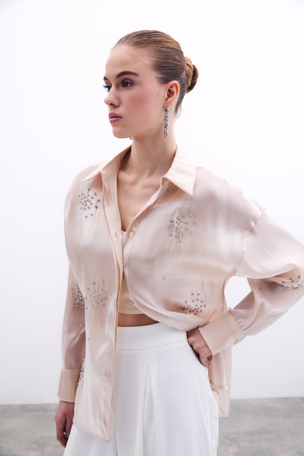 İşlemeli Organze Gömlek - Bej