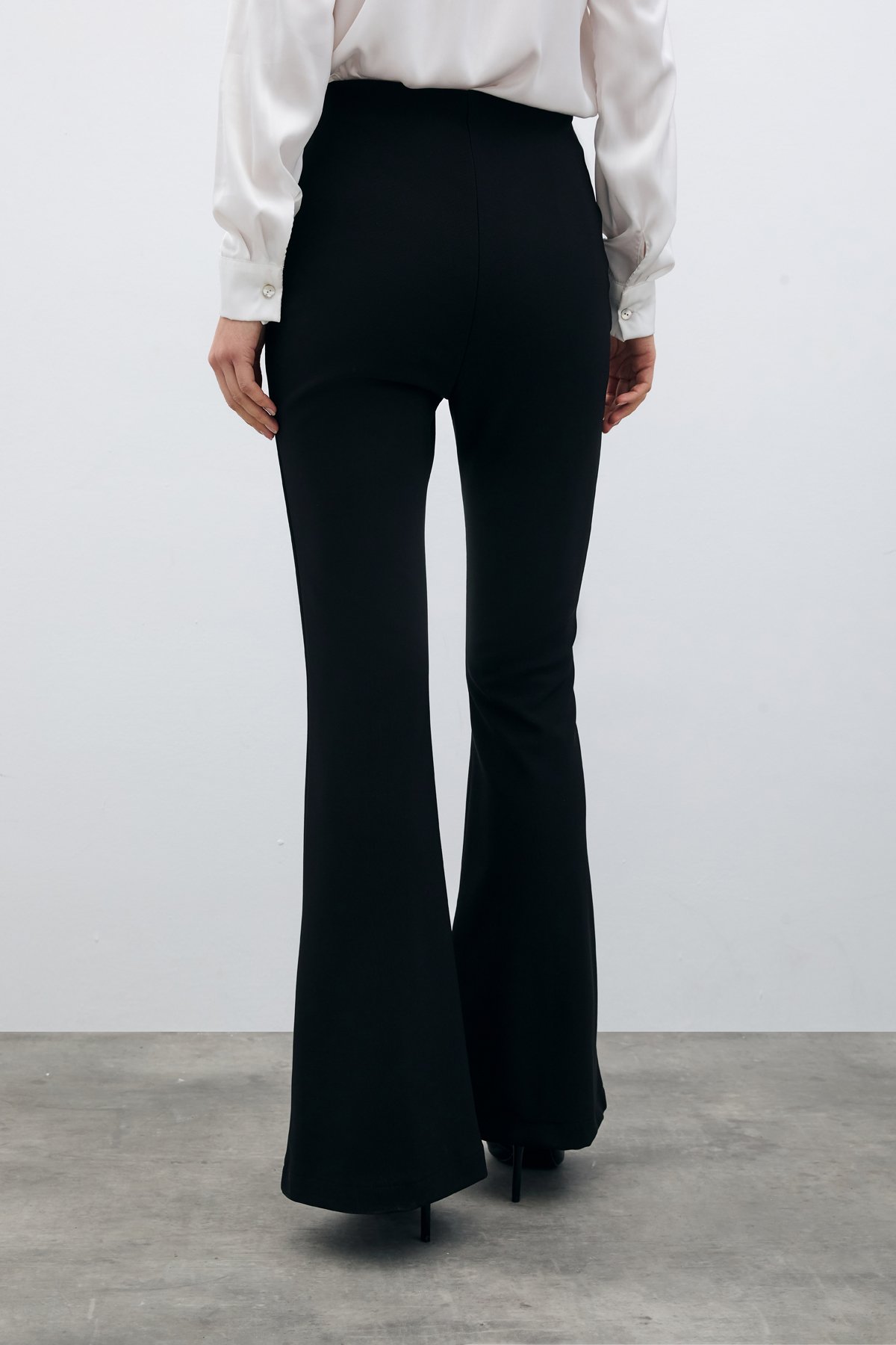 İspanyol Paça Pantolon - SİYAH