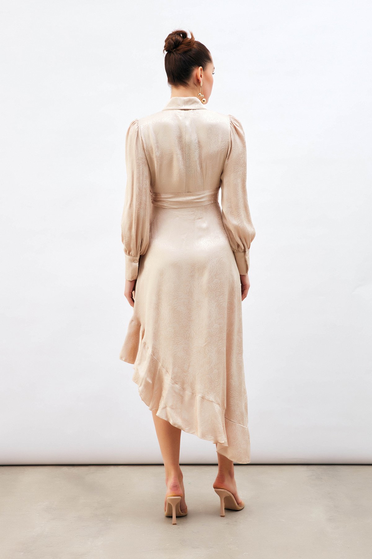 Jakarlı Asimetrik Elbise - BEJ