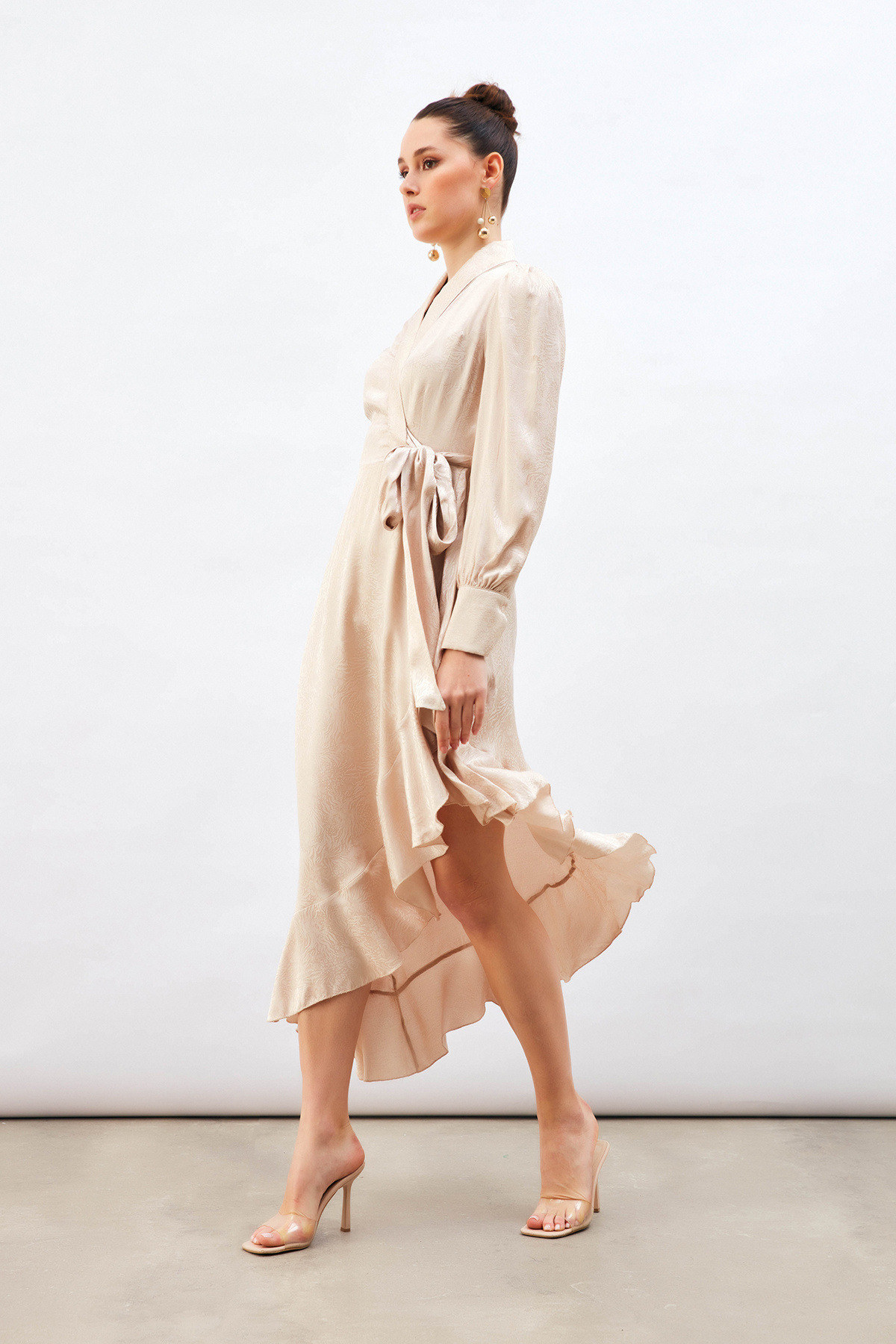 Jakarlı Asimetrik Elbise - BEJ