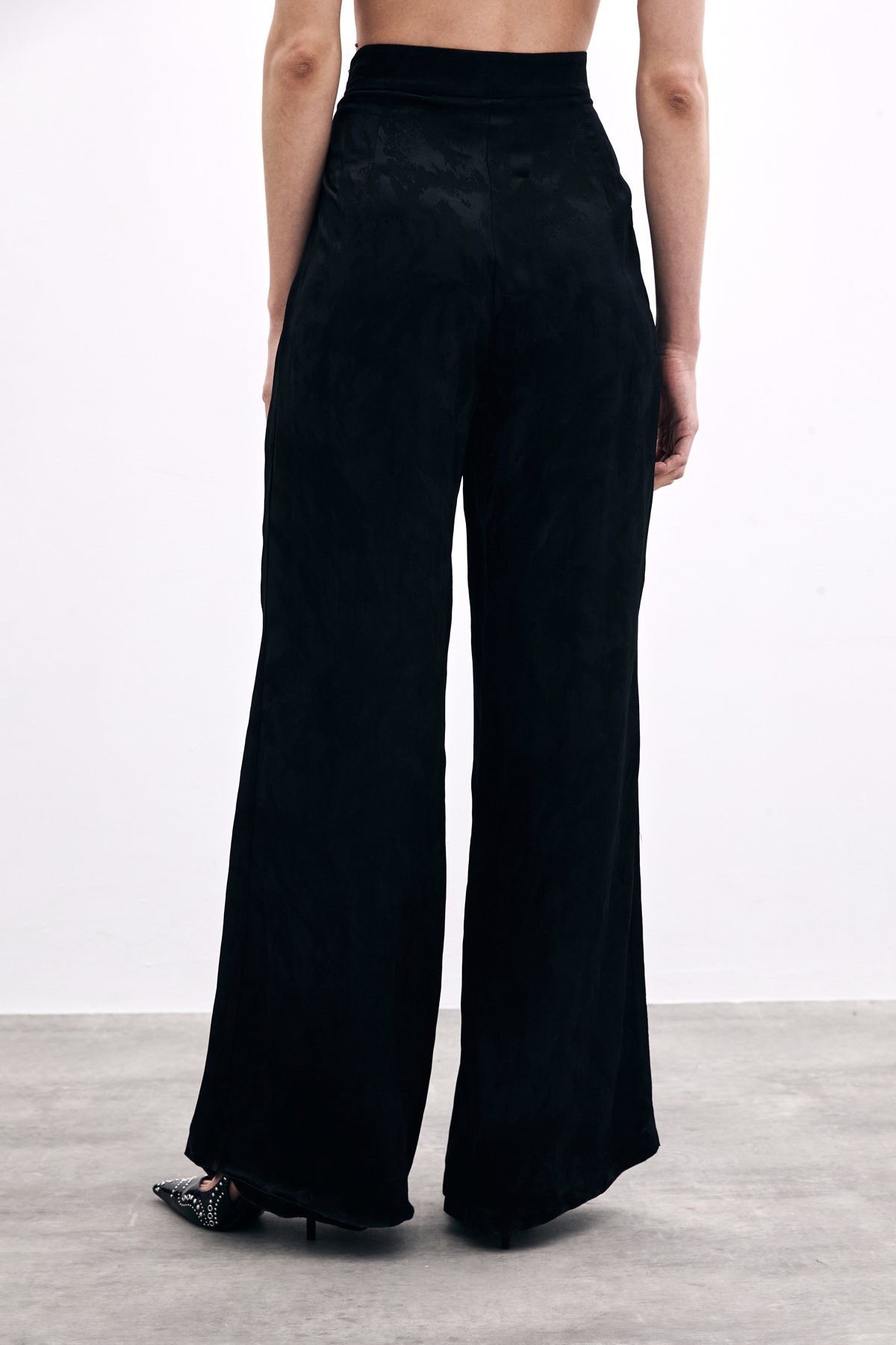 Jakarlı Bol Paça Pantolon - Siyah