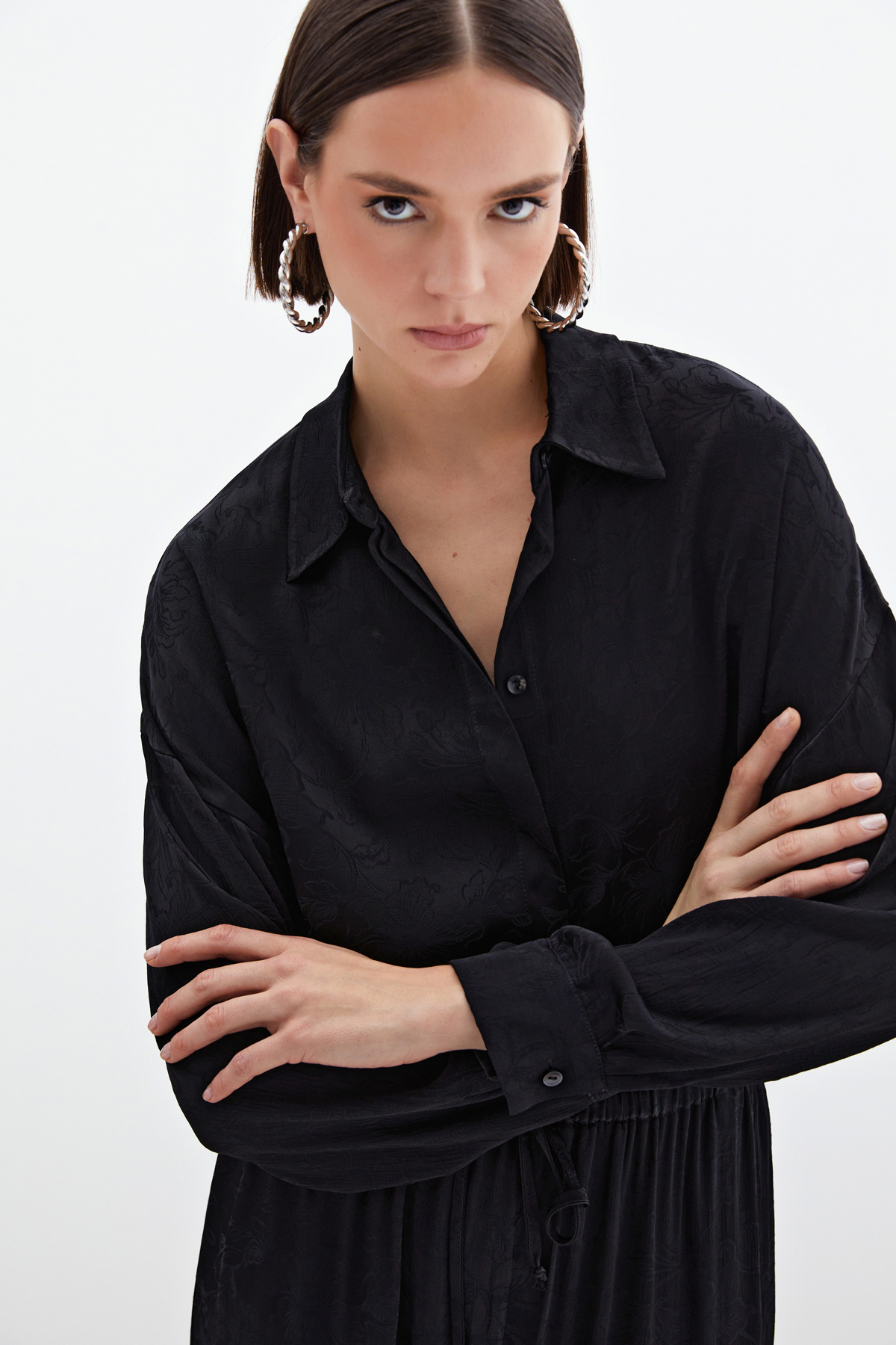 Jakarlı Saten Gömlek - Siyah