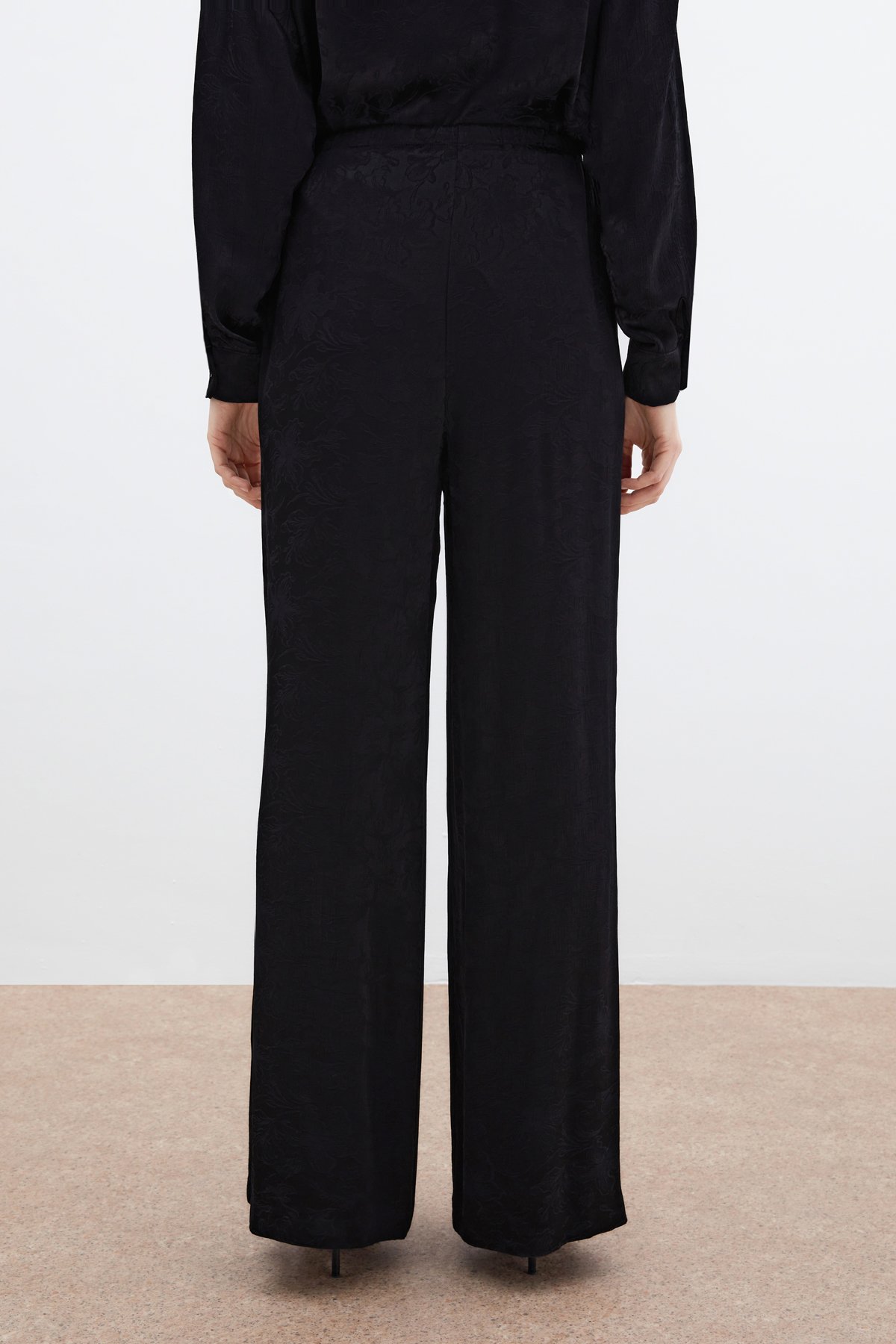 Jakarlı Saten Pantolon - Siyah