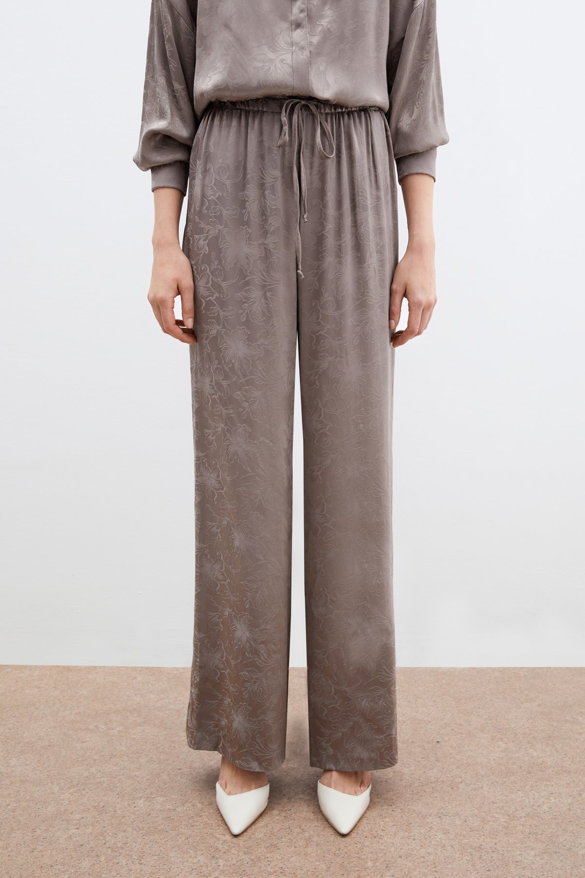 Jakarlı Saten Pantolon - Vizon