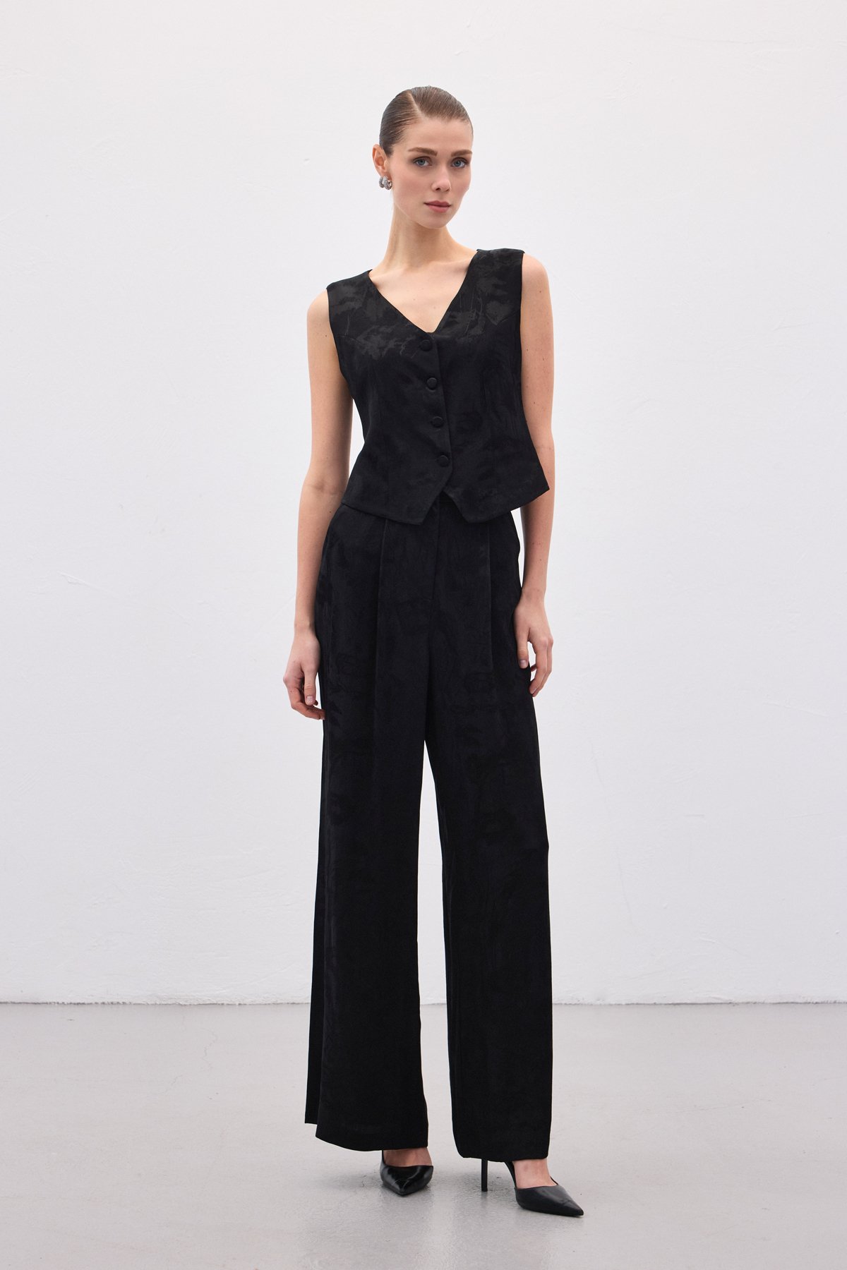 Jakarlı Yelek - Siyah