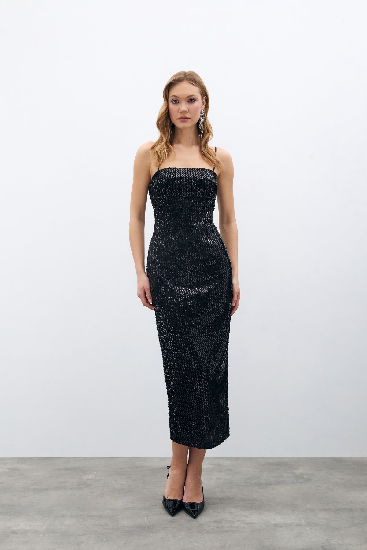 Kadife Payetli Uzun Elbise - Siyah