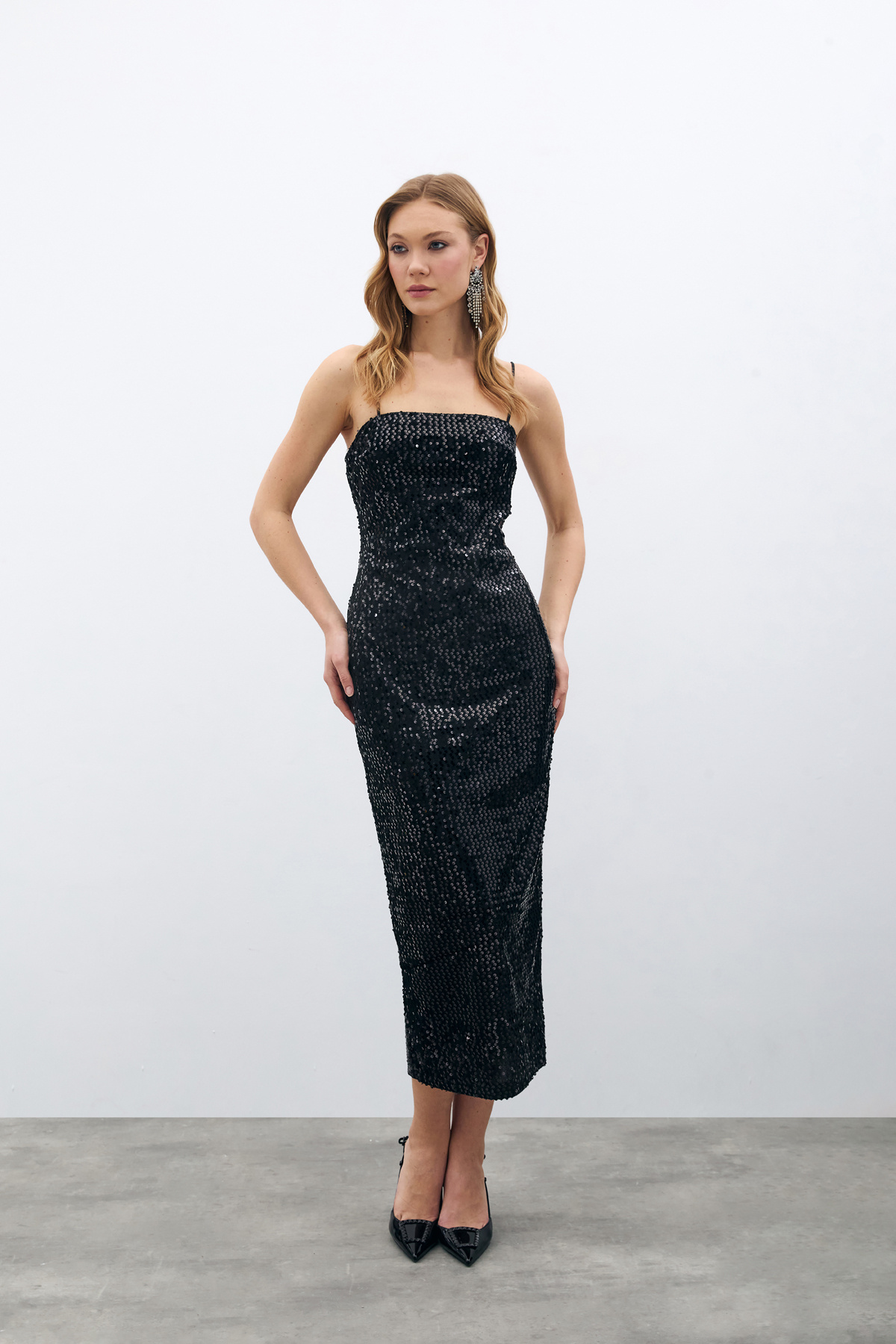 Kadife Payetli Uzun Elbise - Siyah