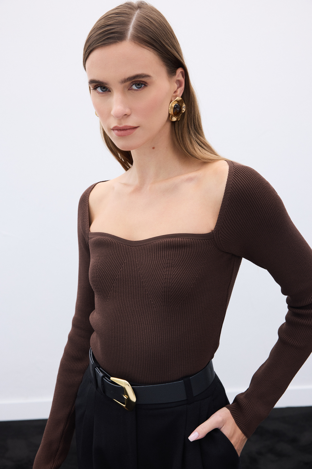 Kalp Yaka Triko Bluz - Kahve