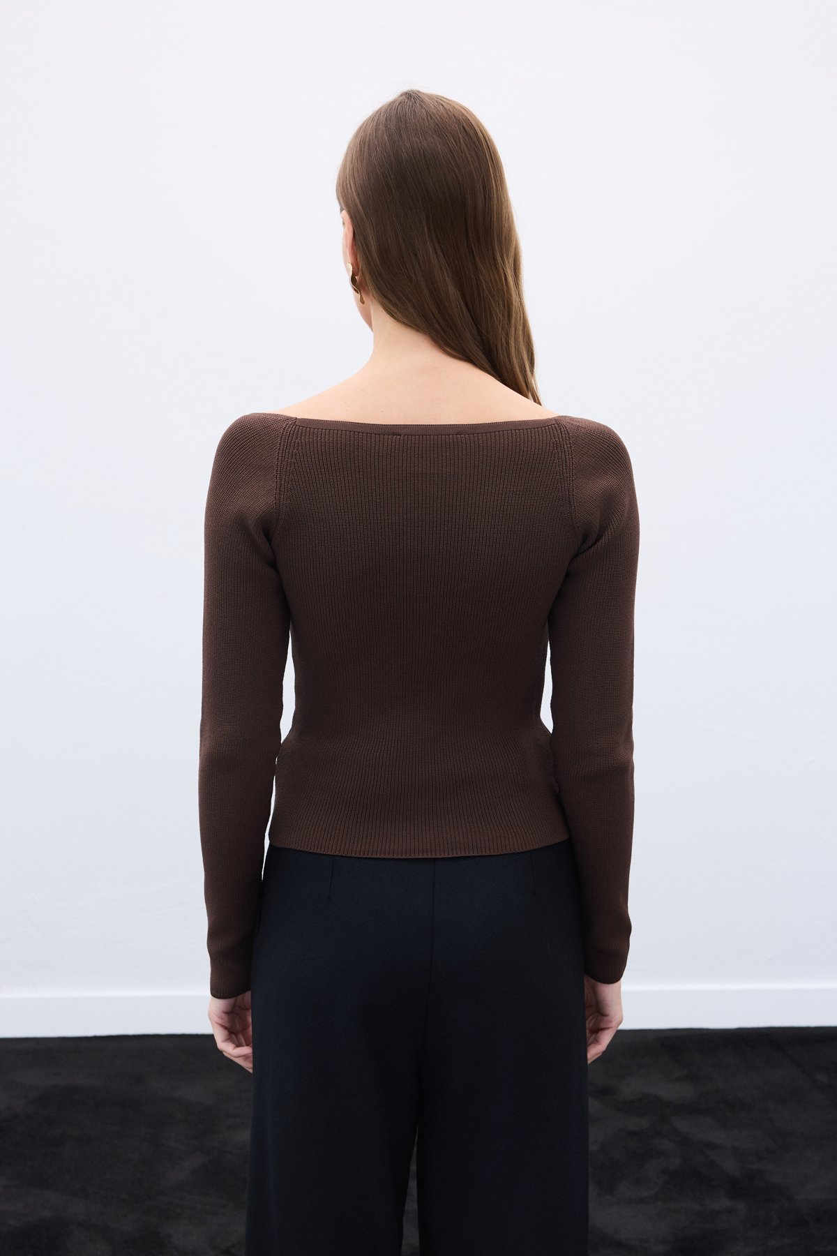 Kalp Yaka Triko Bluz - Kahve