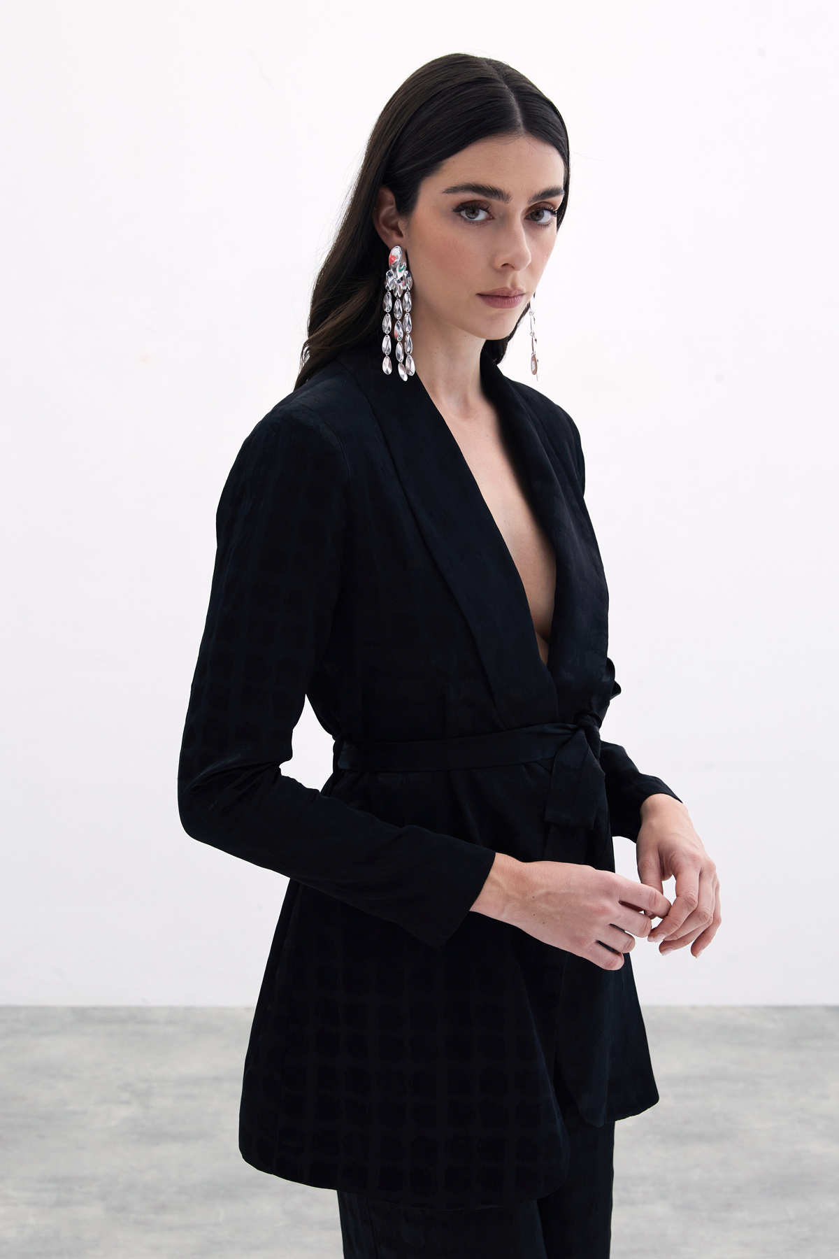 Kare Desenli Kuşaklı ceket - Siyah