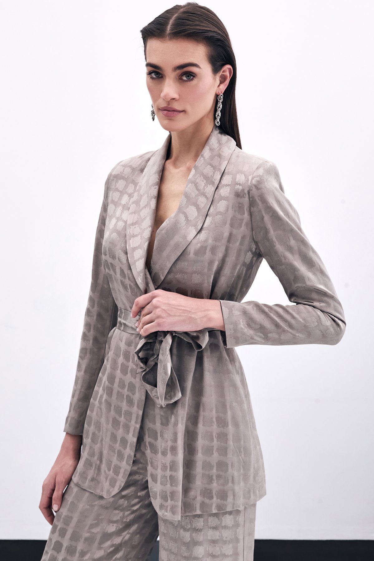 Kare Desenli Kuşaklı ceket - Vizon