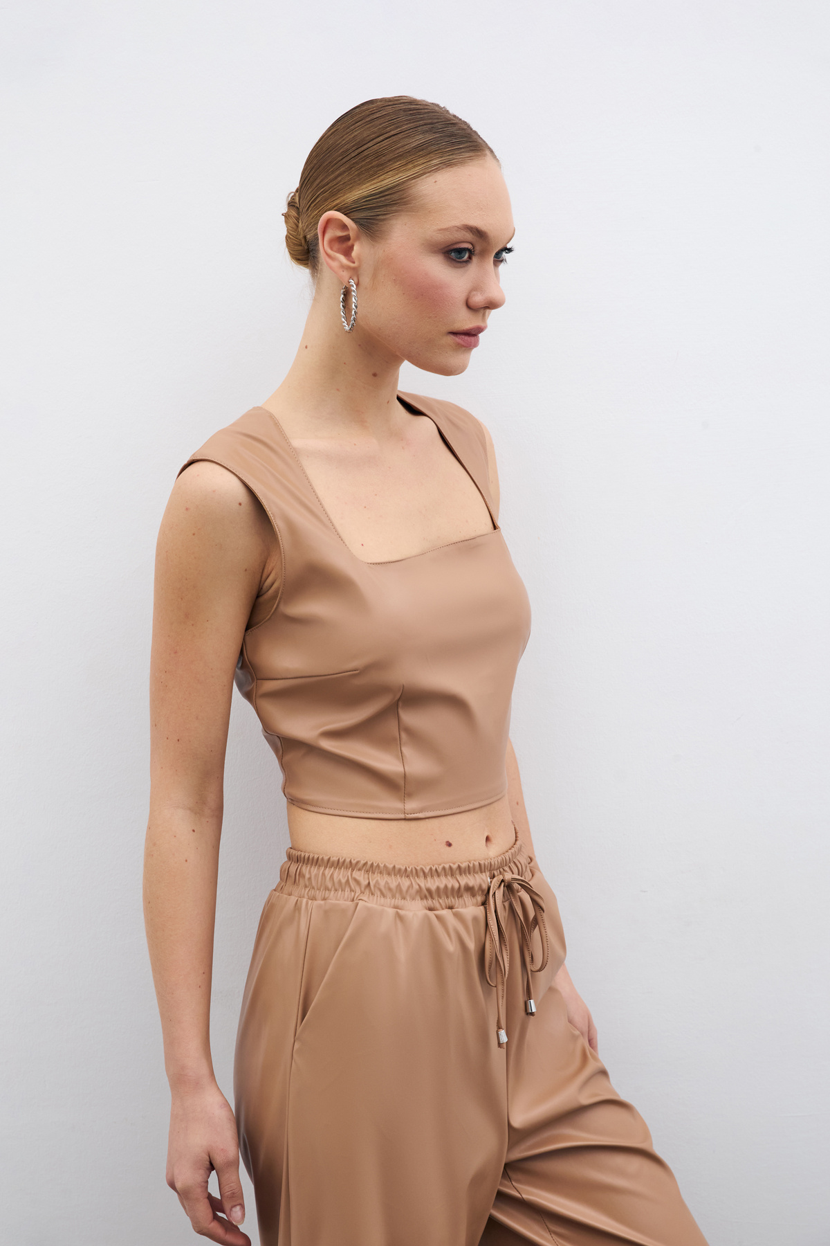 Kare Yaka Deri Crop - Bej