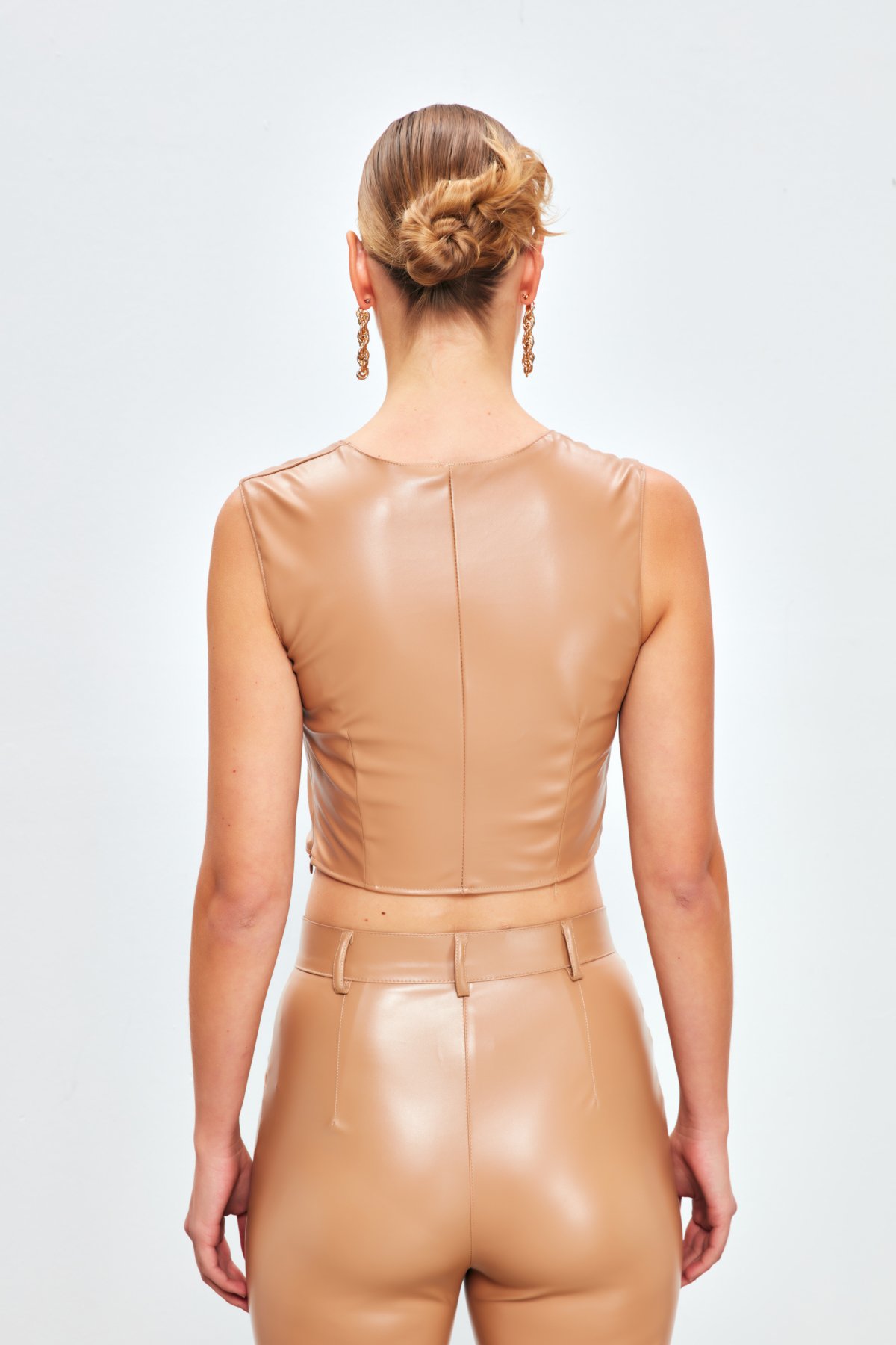 Kare Yaka Deri Crop Bluz - CAMEL