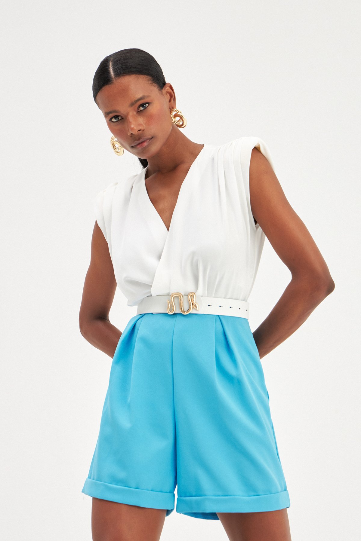 Kat Detaylı Salaş Şort - MAVİ