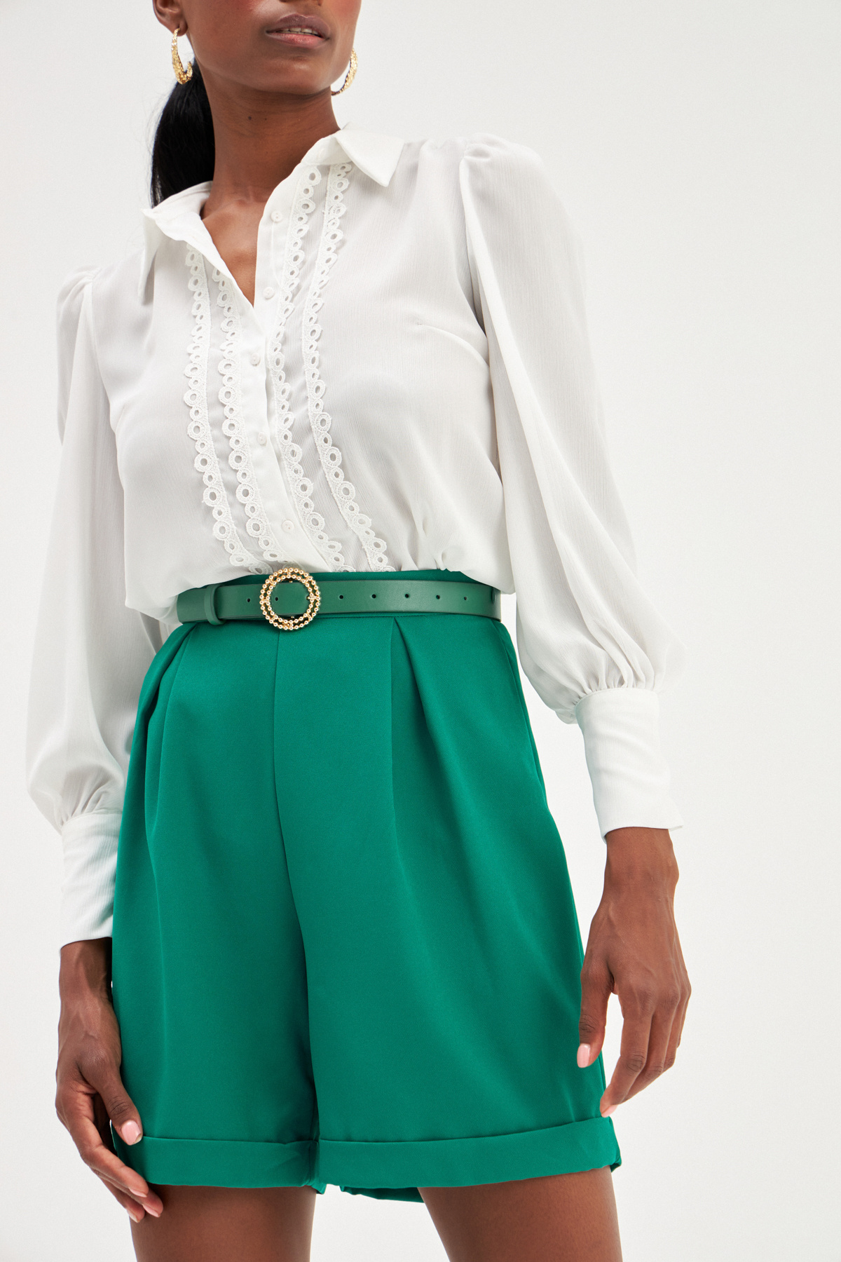 Kat Detaylı Salaş Şort - ZÜMRÜT