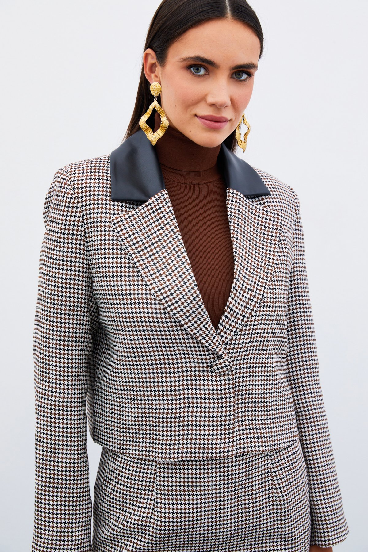 Houndstooth Crop Jacket - BROWN