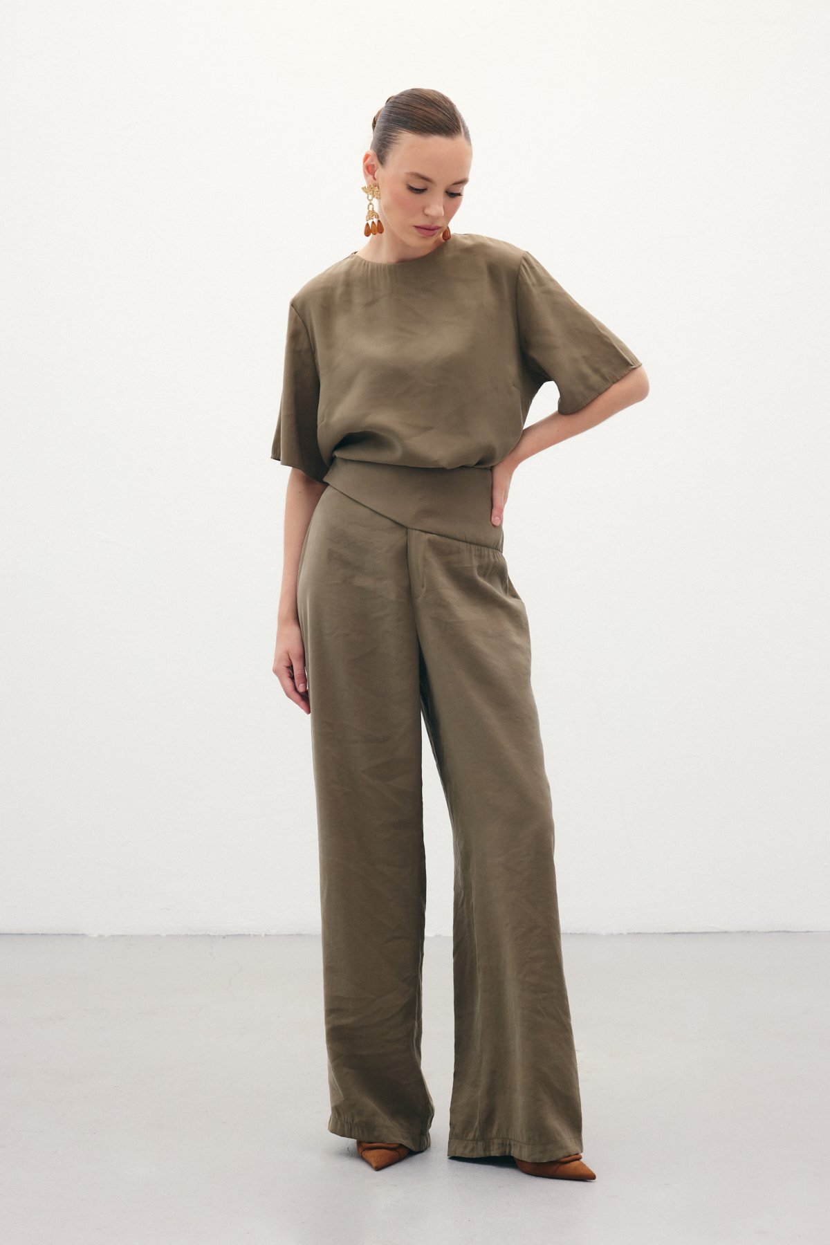 Kemer Detaylı Modal Pantolon - Haki