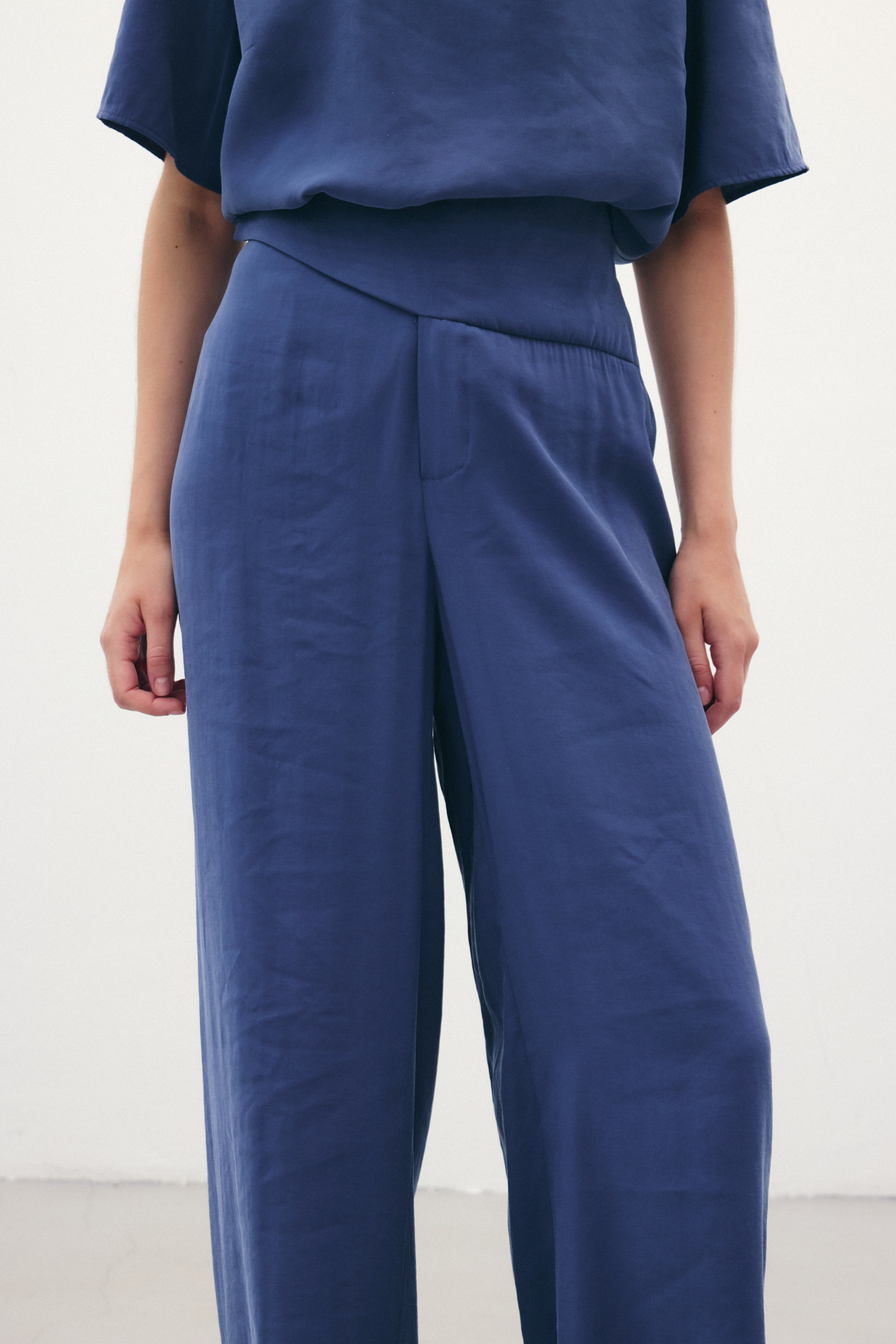 Kemer Detaylı Modal Pantolon - İndigo