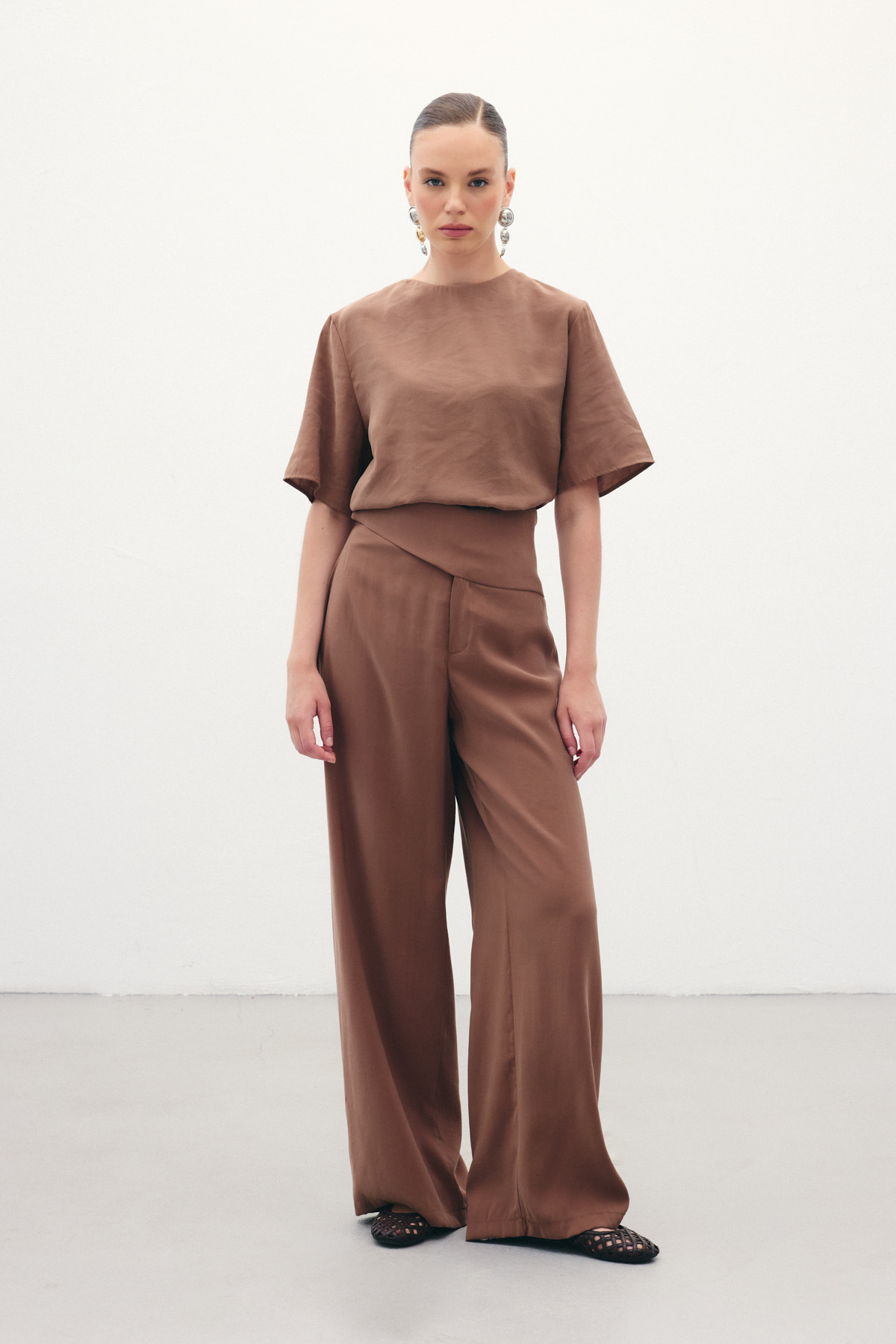 Kemer Detaylı Modal Pantolon - Kahve