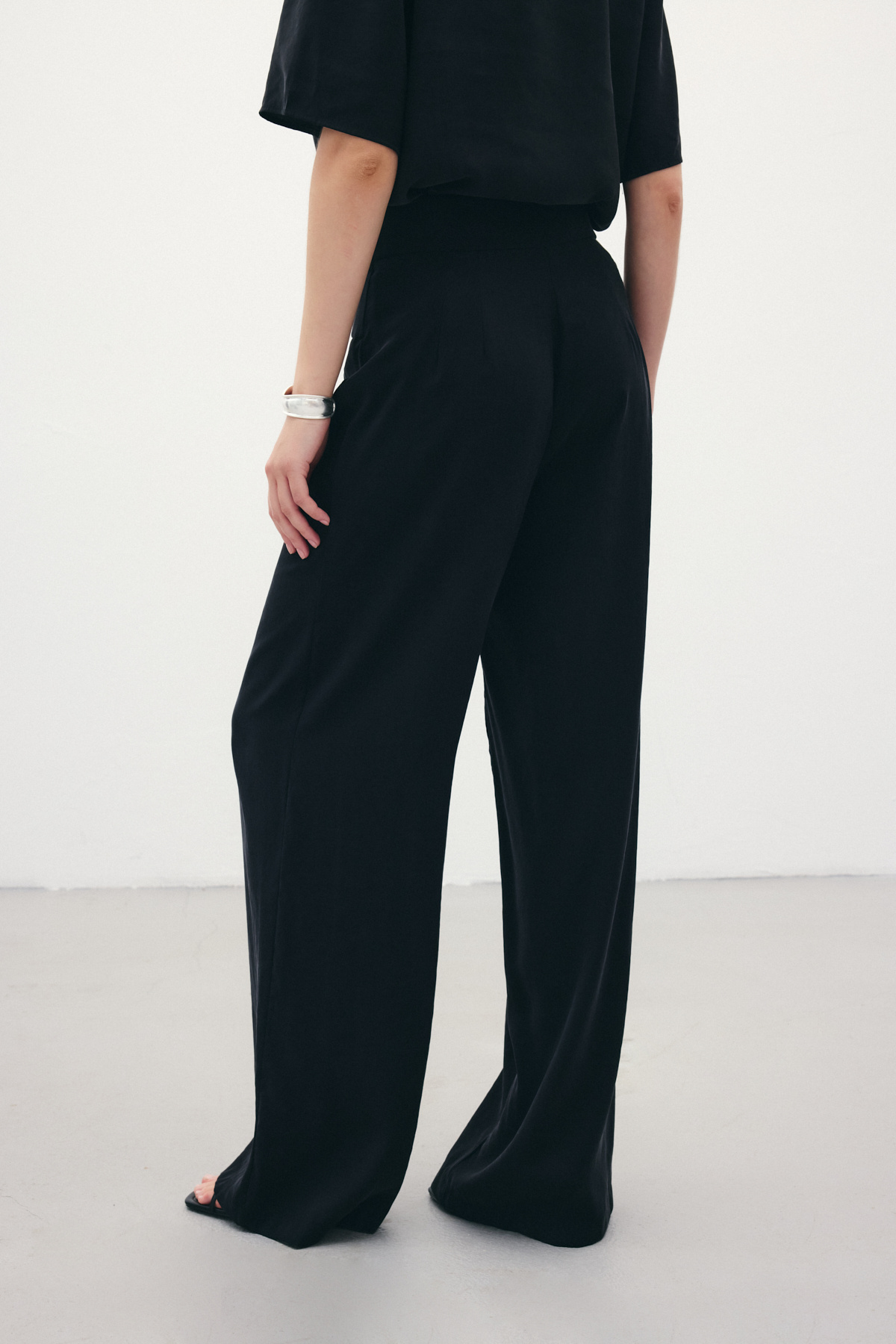 Kemer Detaylı Modal Pantolon - Siyah