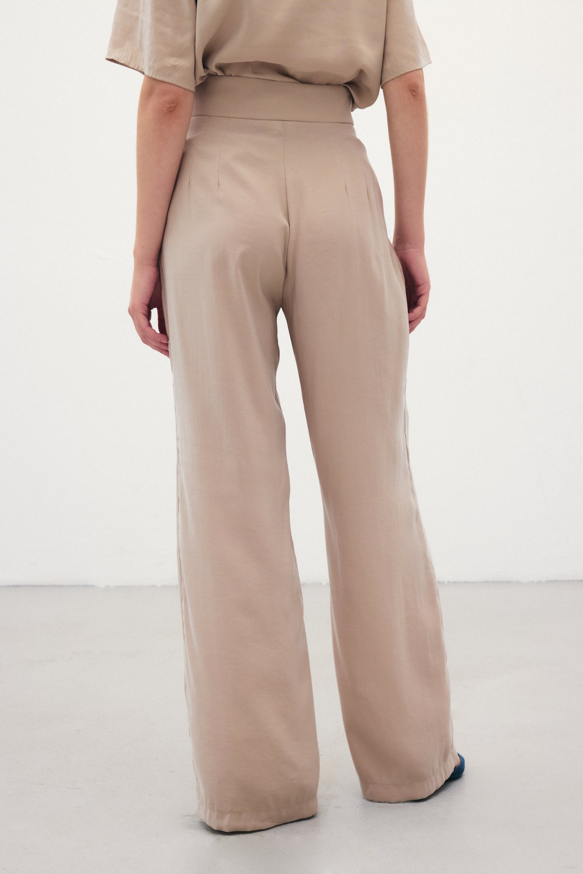 Kemer Detaylı Modal Pantolon - Taş