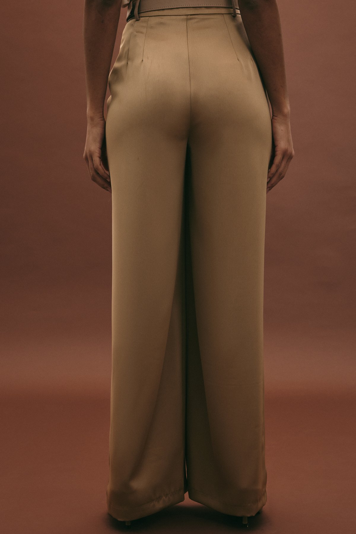 Kemer Detaylı Saten Pantolon - Vizon