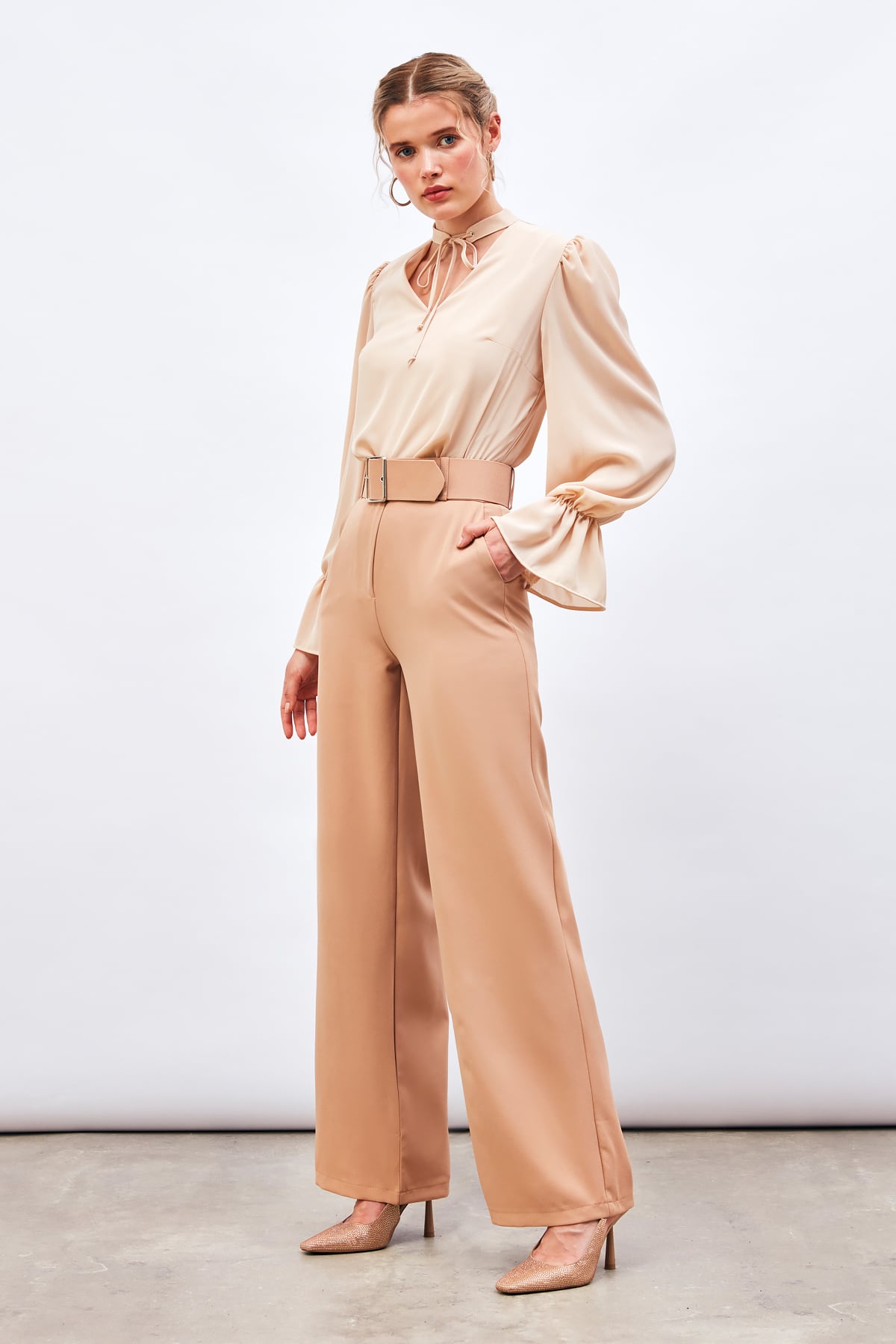 Kemerli Bol Paça Pantolon - CAMEL